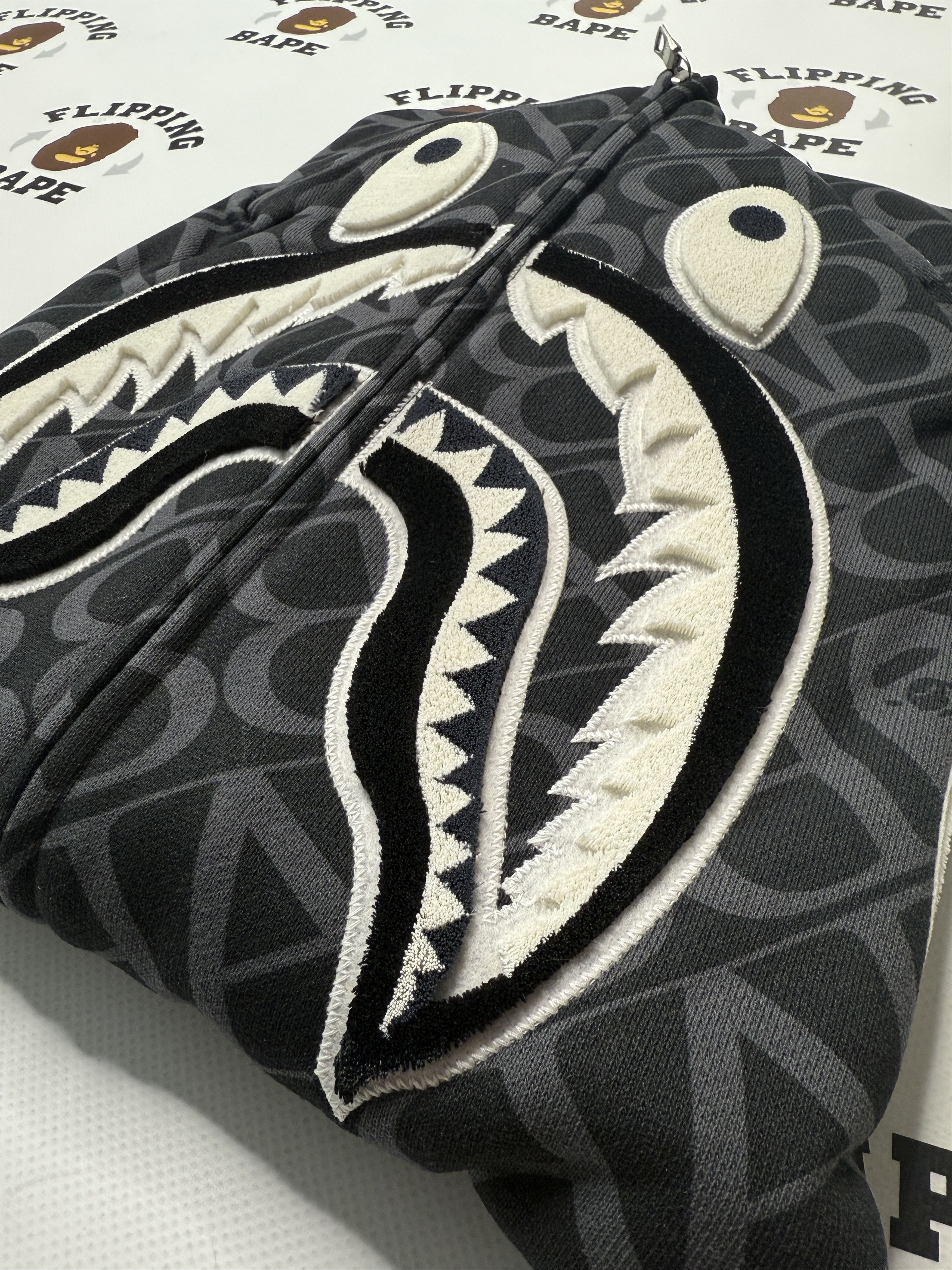 Bape SPORT MONOGRAM SHARK HOODIE Size US XL / EU 56 / 4 - 5 Thumbnail