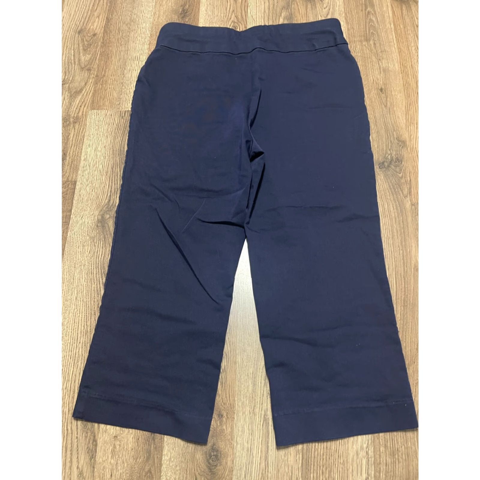 Croft & Barrow Croft & Barrow Capri Pants Women 6 Regular Blue The Effortless Stretch Capri Size M / US 6-8 / IT 42-44 - 2 Thumbnail