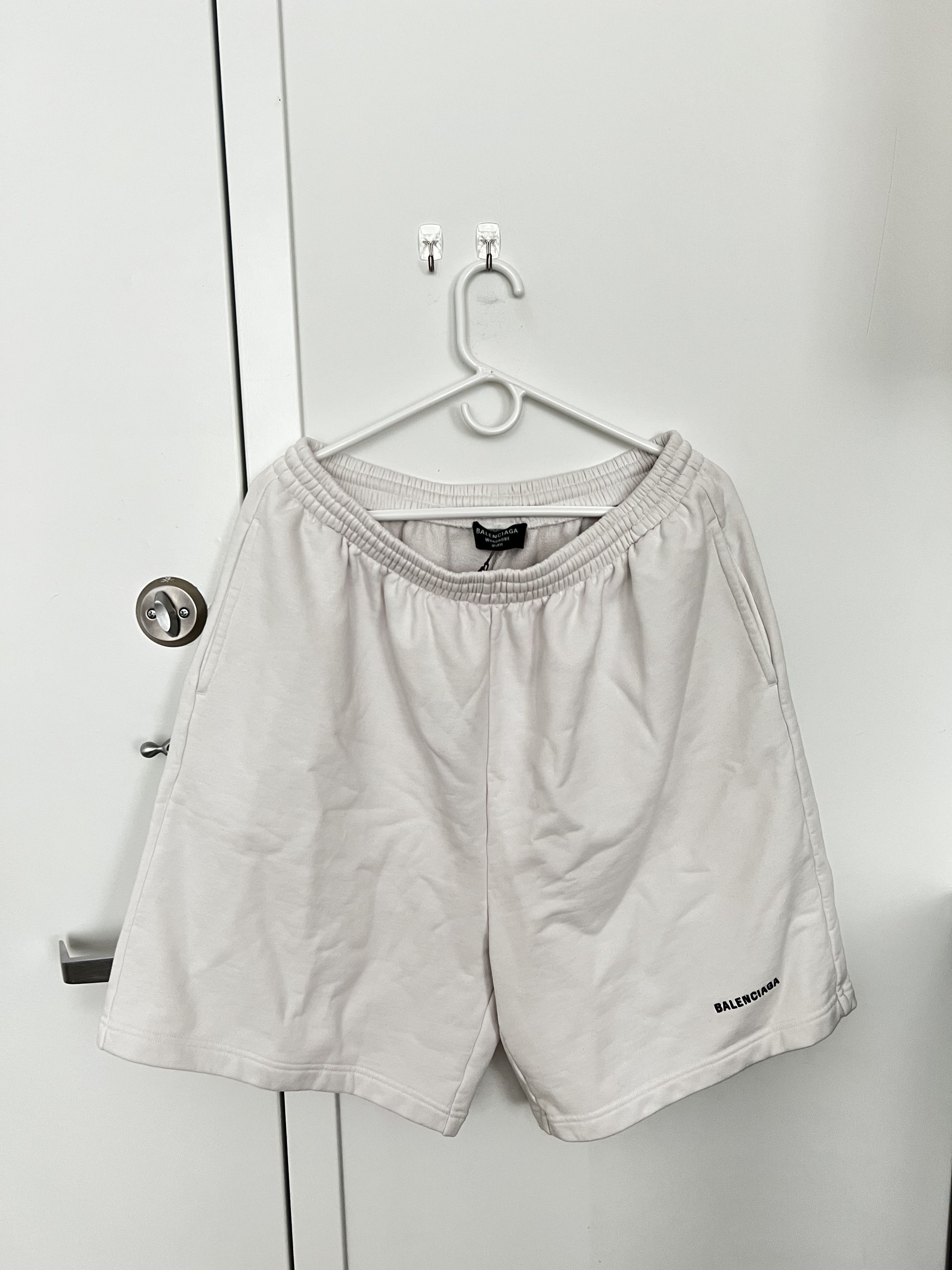 Balenciaga Balenciaga logo shorts medium Size US 32 / EU 48 - 1 Thumbnail
