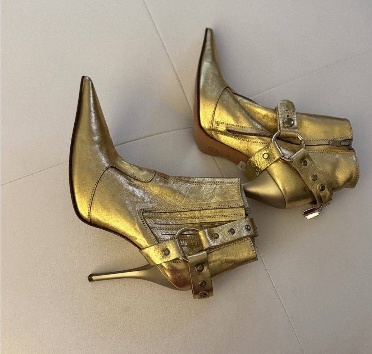 Other Denny Rose Metallic Gold Ankle Boots Size US 6 / IT 36 - 6 Thumbnail