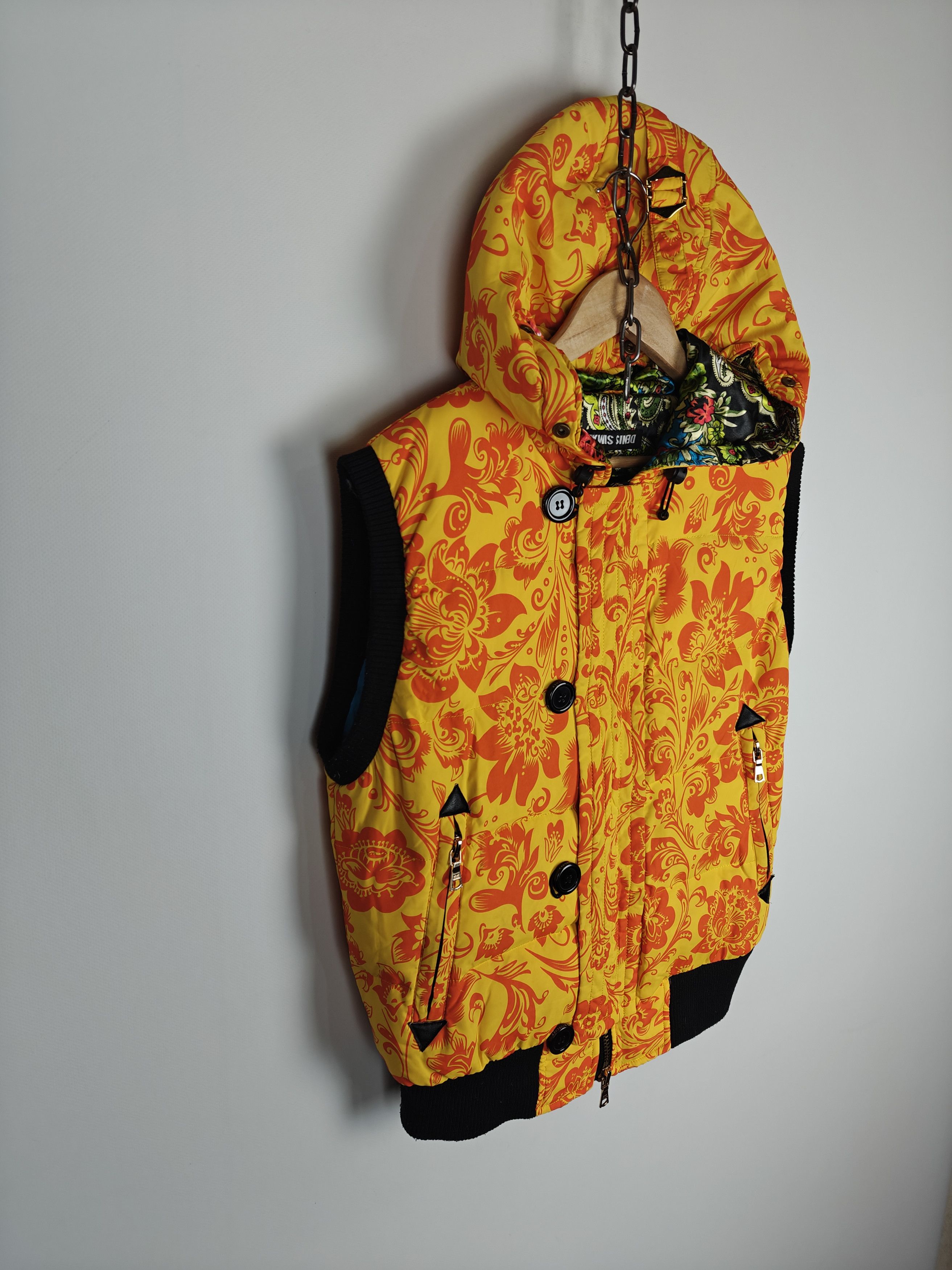 Denis Simachev Grail! Denis Simachev Vest Jacket Puffer Hooded size M Size US M / EU 48-50 / 2 - 4 Thumbnail