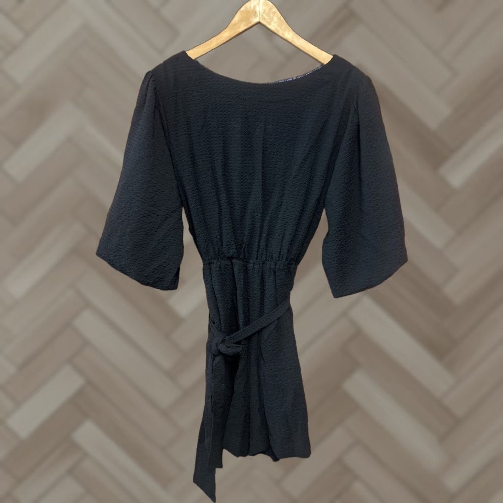Anthropologie Anthropologie Womens Romper Long Sleeve Scoop Neck Belted Black Size M Size M / US 6-8 / IT 42-44 - 1 Thumbnail