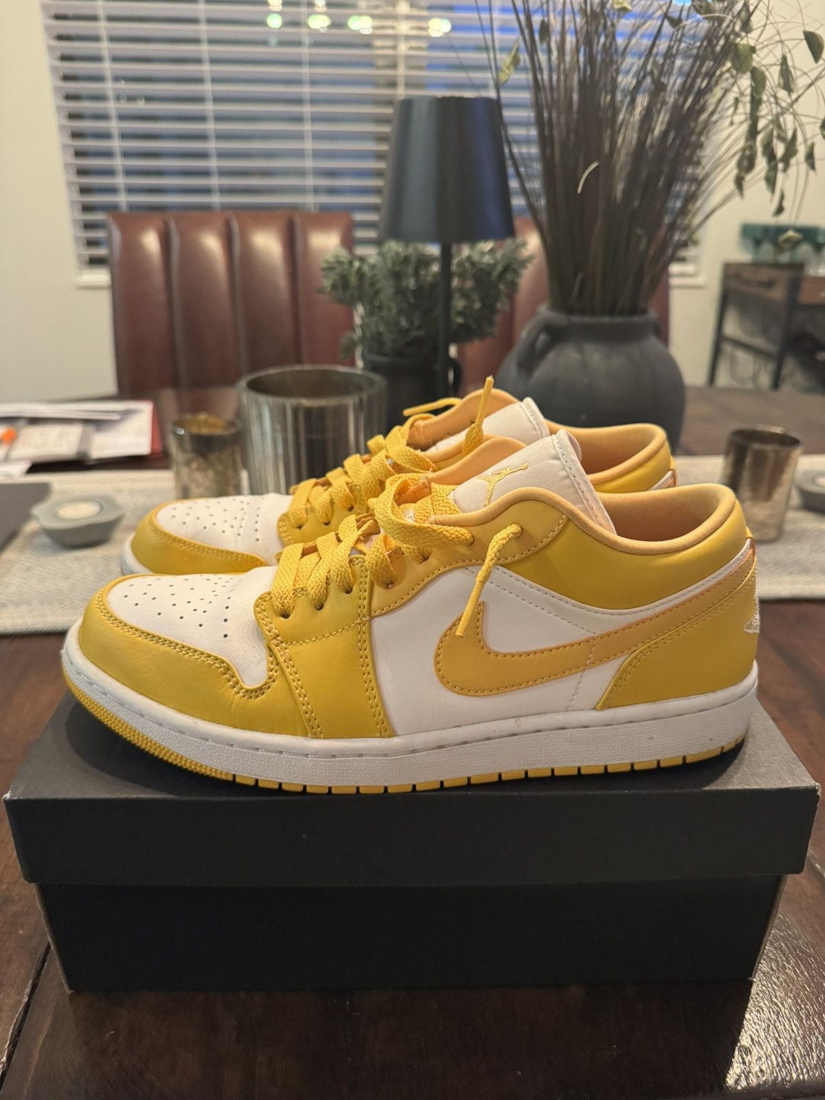 Nike Air Jordan 1 Low Size US 10.5 / EU 43-44 - 4 Thumbnail