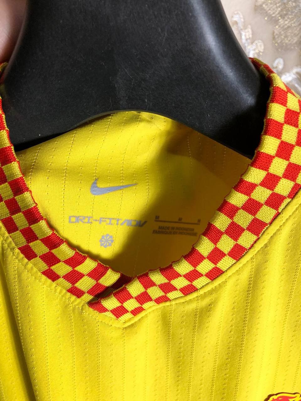 Nike VINTAGE NIKE FC LIVERPOOL ENGLAND SOCCER JERSEY RETRO Y2K Size US M / EU 48-50 / 2 - 4 Thumbnail