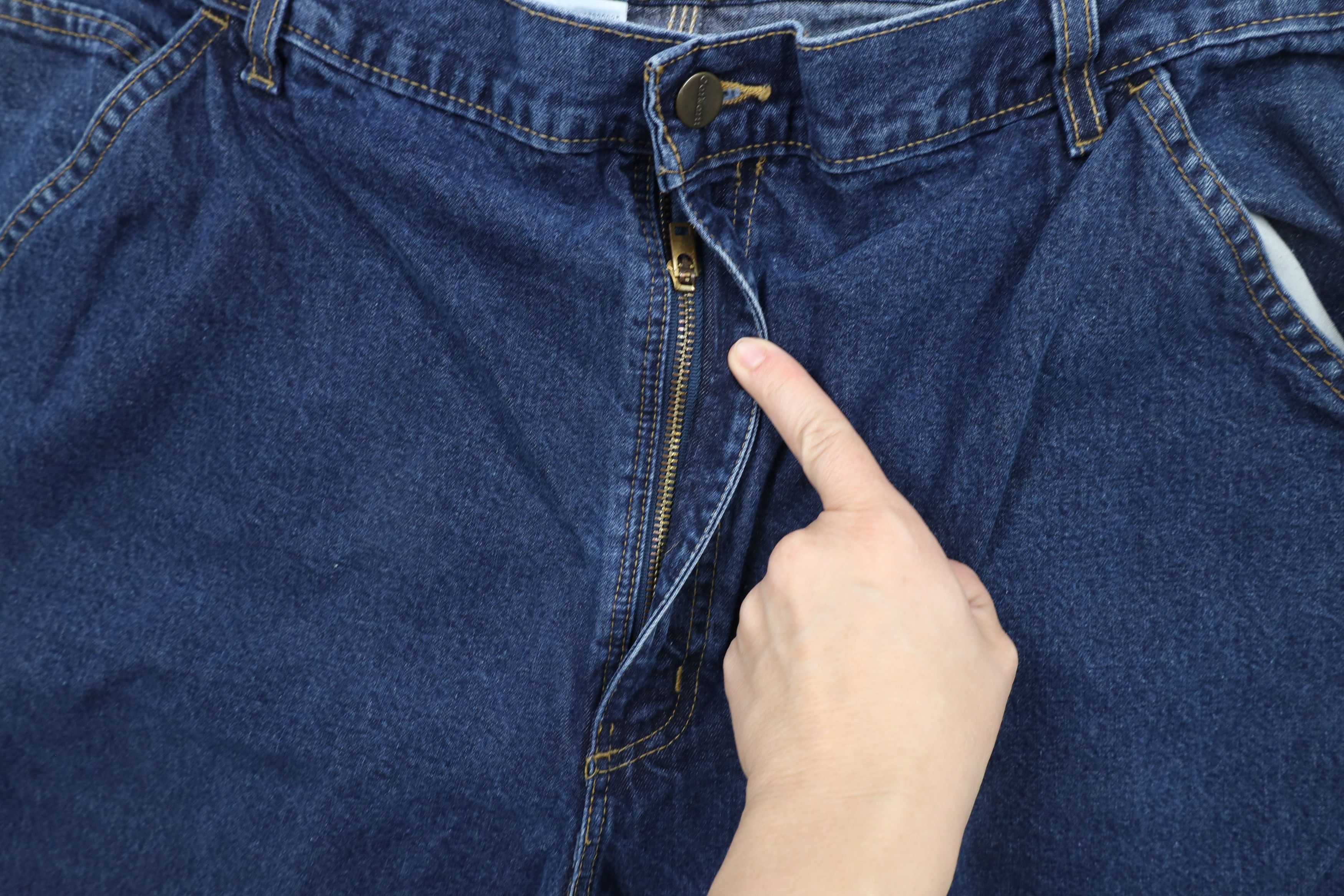 Carhartt × Vintage Vintage Y2K 2004 Carhartt Spell Out Wide Leg Dungaree Jeans Size US 40 / EU 56 - 6 Thumbnail