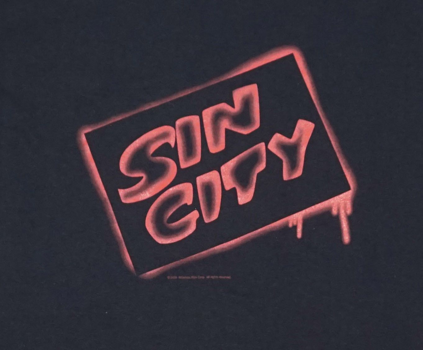 Vintage 00's Sin City T-shirt Size US L / EU 52-54 / 3 - 2 Thumbnail