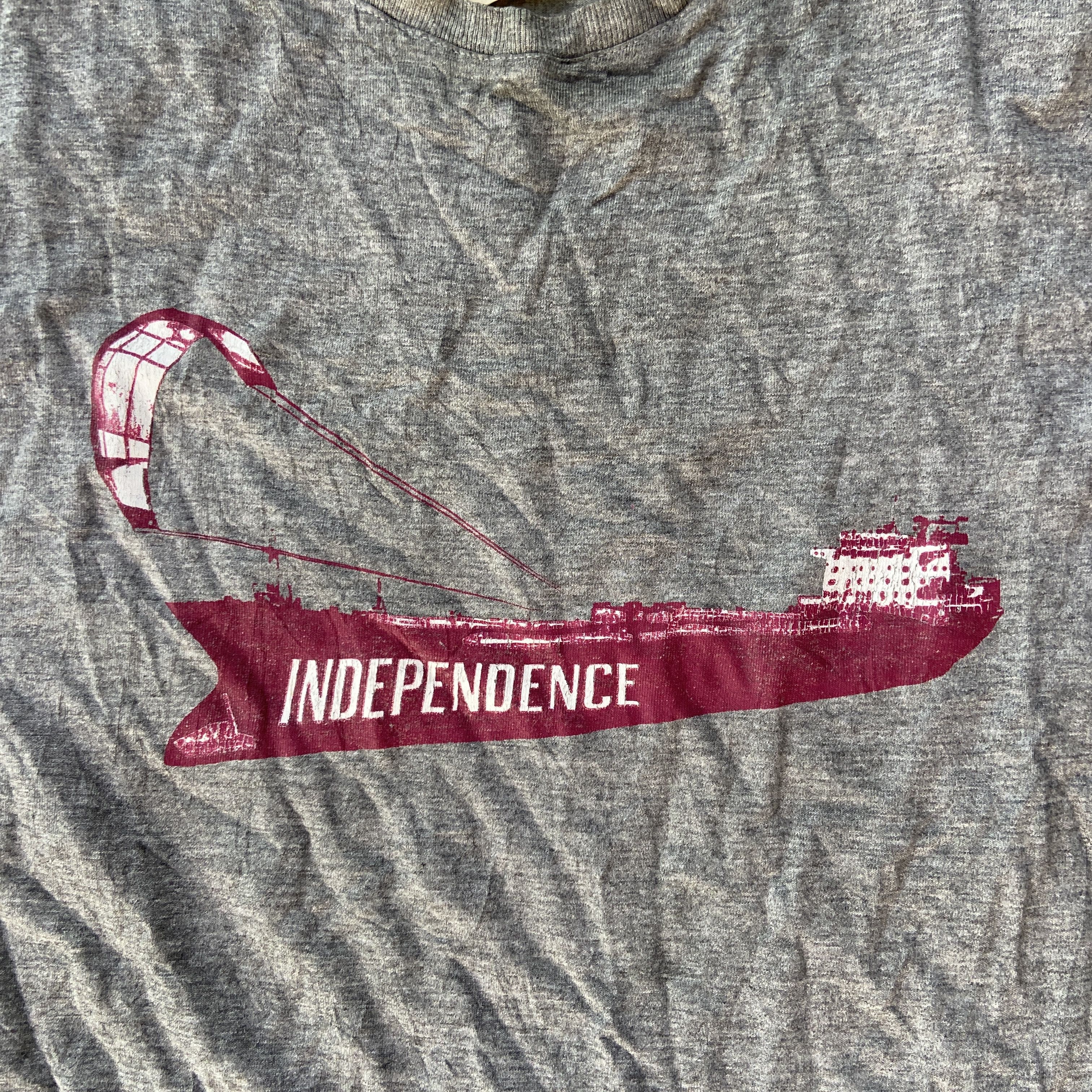 A.P.C. × Vintage APC USS Independence Ship Tee Size US L / EU 52-54 / 3 - 2 Thumbnail
