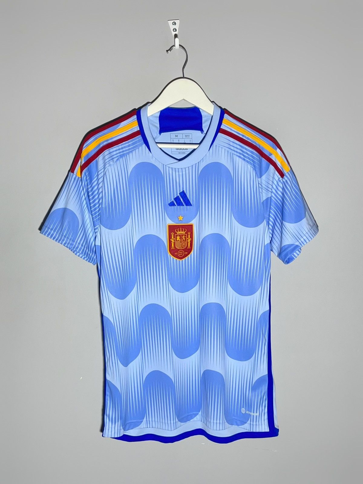 Adidas National Team Spain Adidas 2022 Away Football Shirt Size US M / EU 48-50 / 2 - 1 Thumbnail