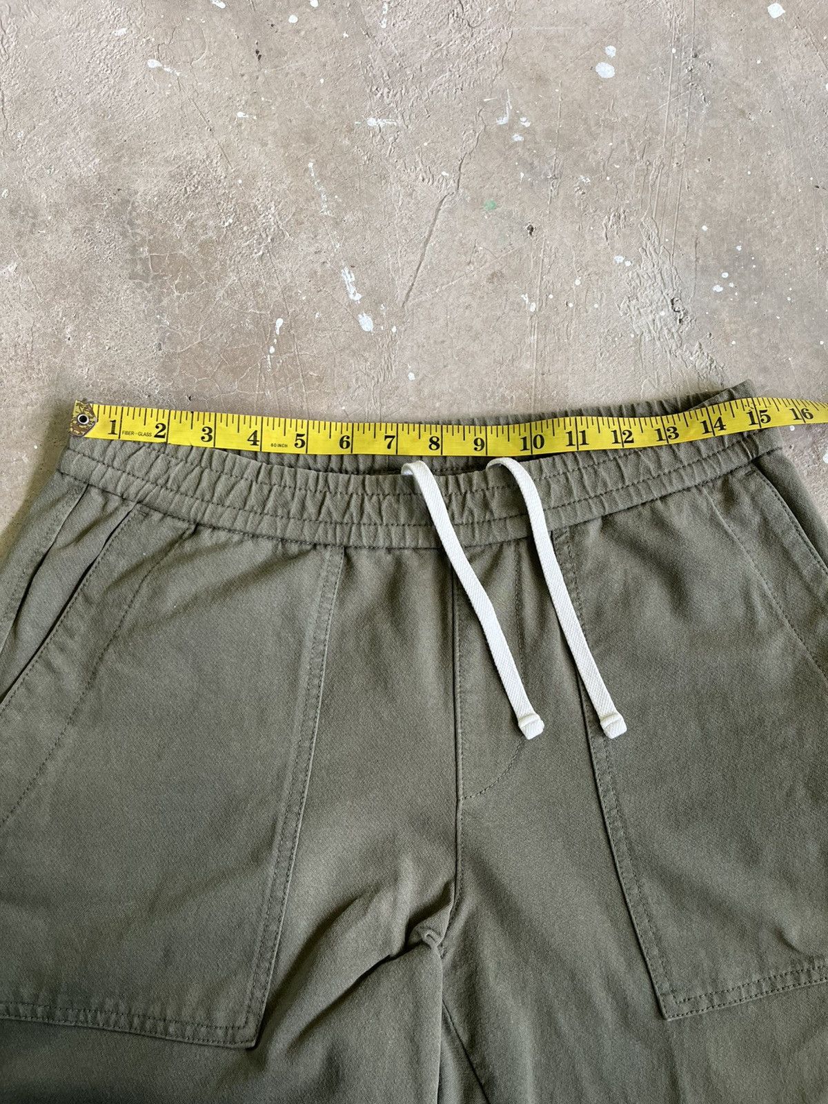 Uniqlo Uniqlo Olive Relaxed Drawstring Pants Size US 32 / EU 48 - 8 Thumbnail