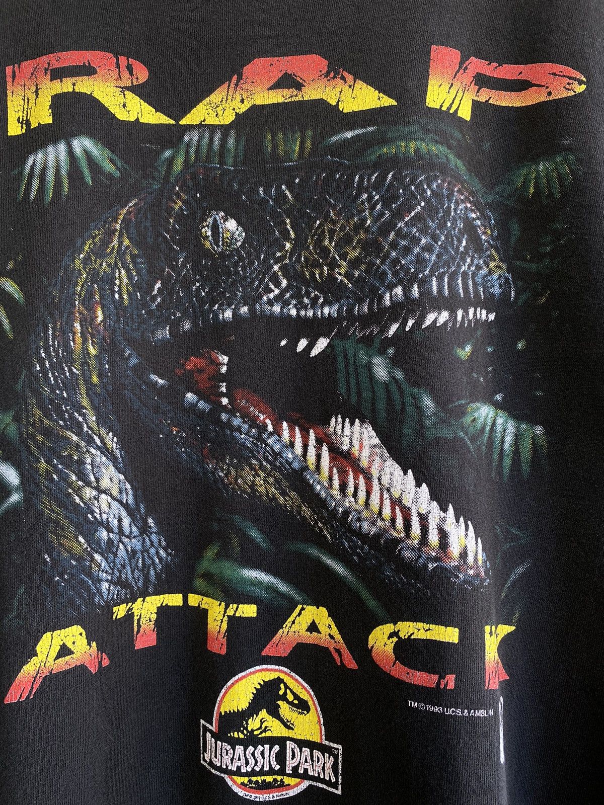 Fruit Of The Loom × Vintage Vintage 1993 Jurassic Park Rap Attack movie tee Size US XL / EU 56 / 4 - 4 Thumbnail