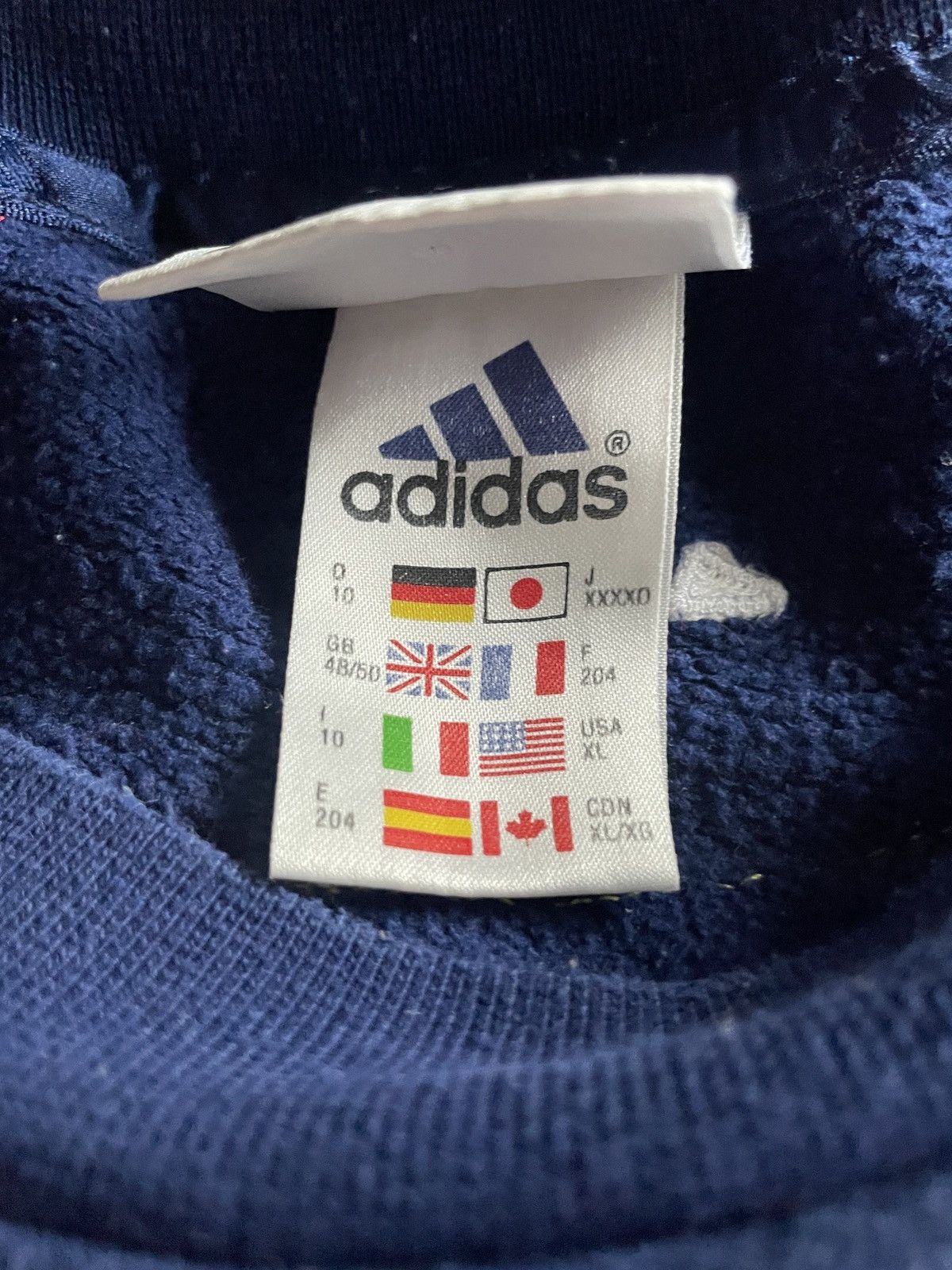 Adidas Vintage Retro Adidas Crewneck 99-2004’s Size US XL / EU 56 / 4 - 3 Thumbnail