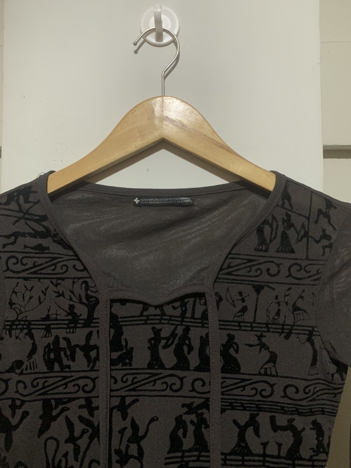 Maison Margiela Japanese Egypt Aztec Graphic Long Sleeve Tee Shirt Size M / US 6-8 / IT 42-44 - 8 Thumbnail