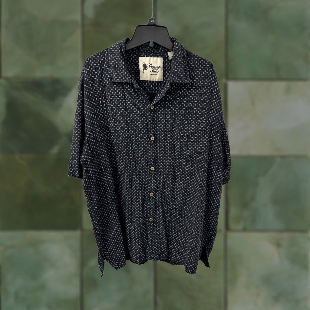 Vintage VINTAGE Silk Circa 1969 Shirt Mens L Black Polka Dot 100% Silk Button Down S/S Size US L / EU 52-54 / 3 - 1 Thumbnail