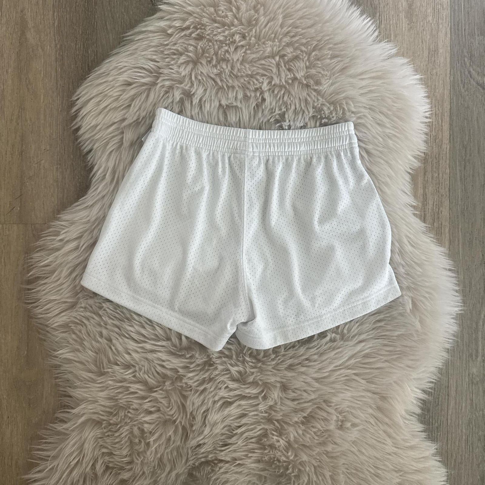 Aritzia NWOT ARITZIA Courtside Mid Thigh Short - White Red XXS Size 24" / US 00 / IT 34 - 3 Thumbnail