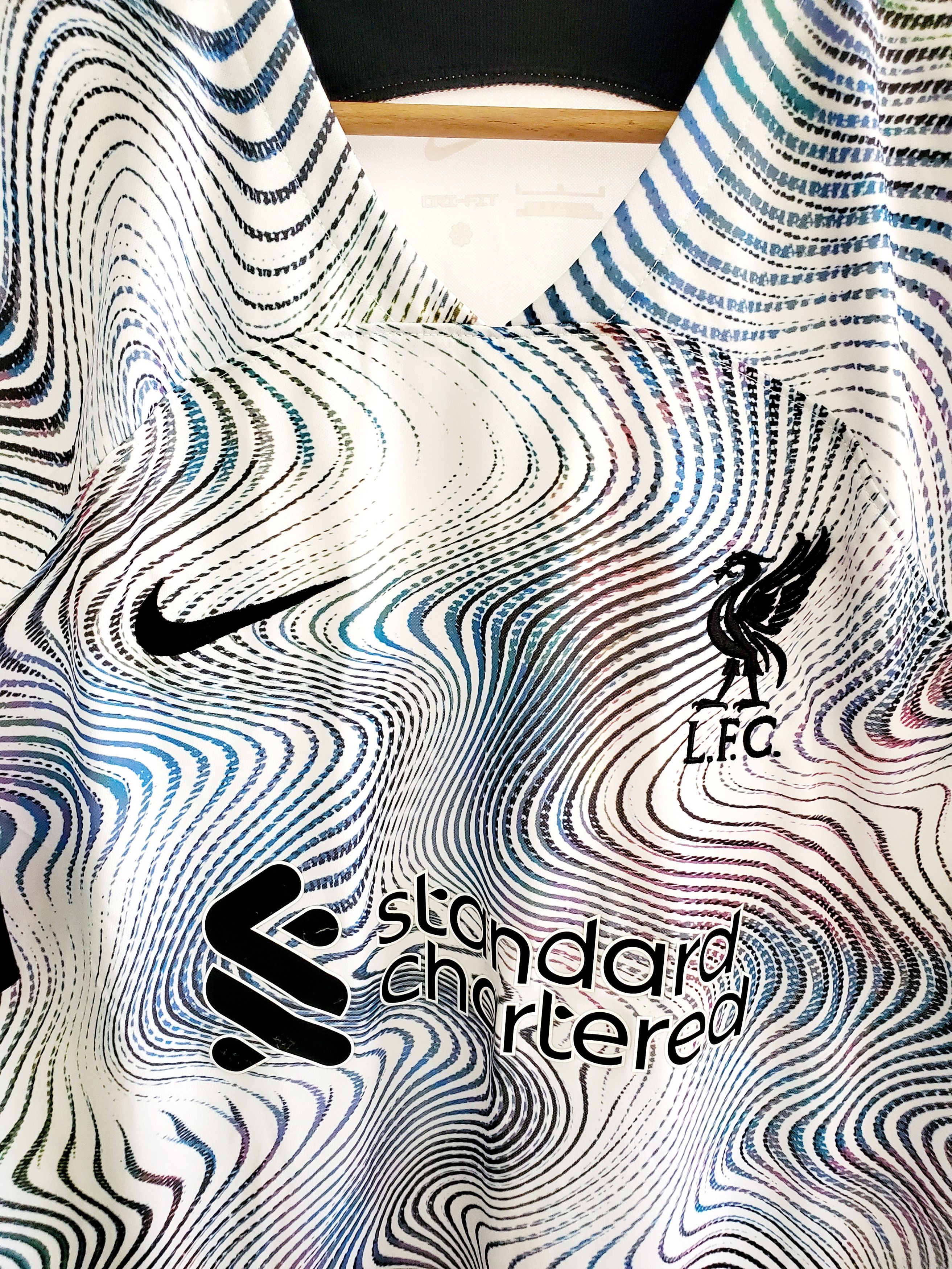 Nike Liverpool LFC 2022 - 2023 away jersey perfect condition L Size US L / EU 52-54 / 3 - 2 Thumbnail