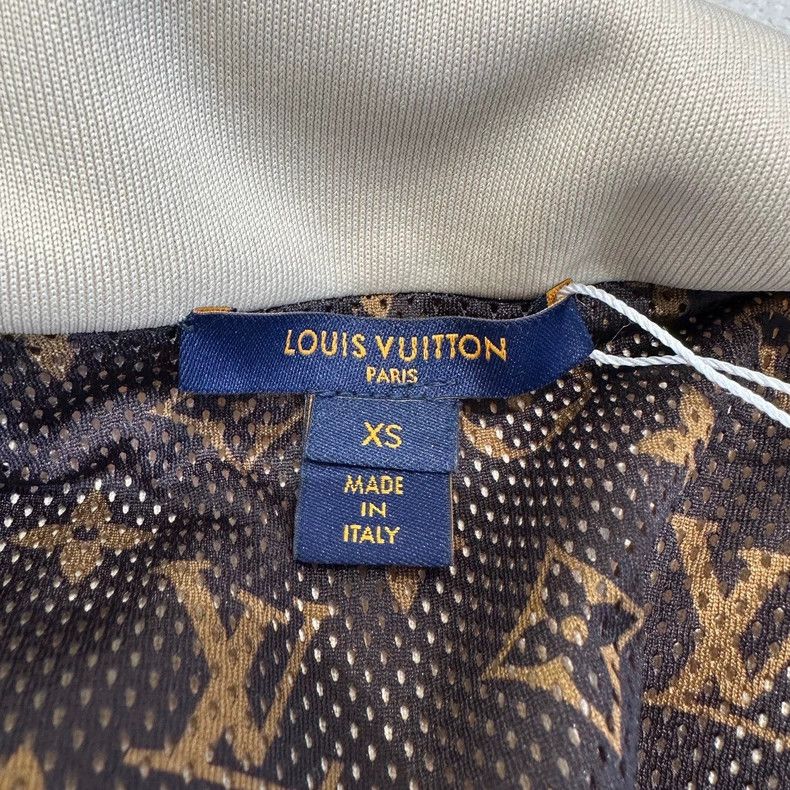 Louis Vuitton Louis Vuitton Beige striped inside presbyopic school unifo Size US XS / EU 42 / 0 - 7 Thumbnail