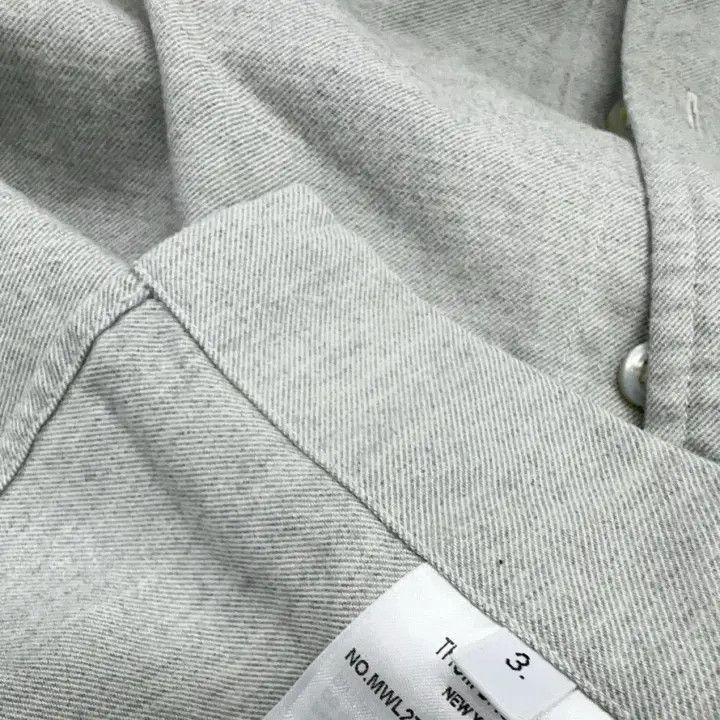 Thom Browne Thom Browne Classic Grey Long Sleeve Button-Up Shirt -2507 Size US M / EU 48-50 / 2 - 4 Thumbnail