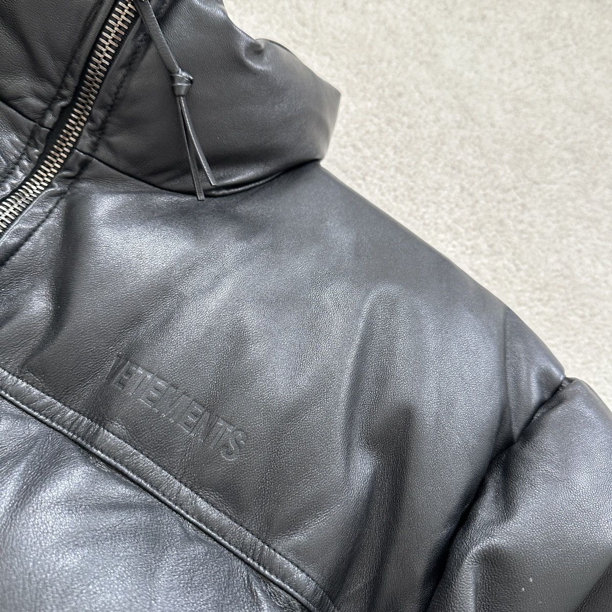 Vetements LEATHER PUFFER JACKET Size US XS / EU 42 / 0 - 3 Thumbnail