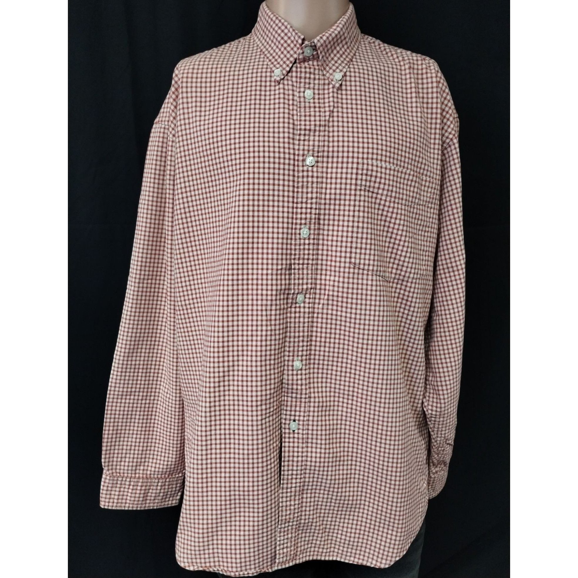 Gap Gap Men's Red Classic Oxford Shirt/Button Size L SKU 3989 Size US L / EU 52-54 / 3 - 1 Thumbnail
