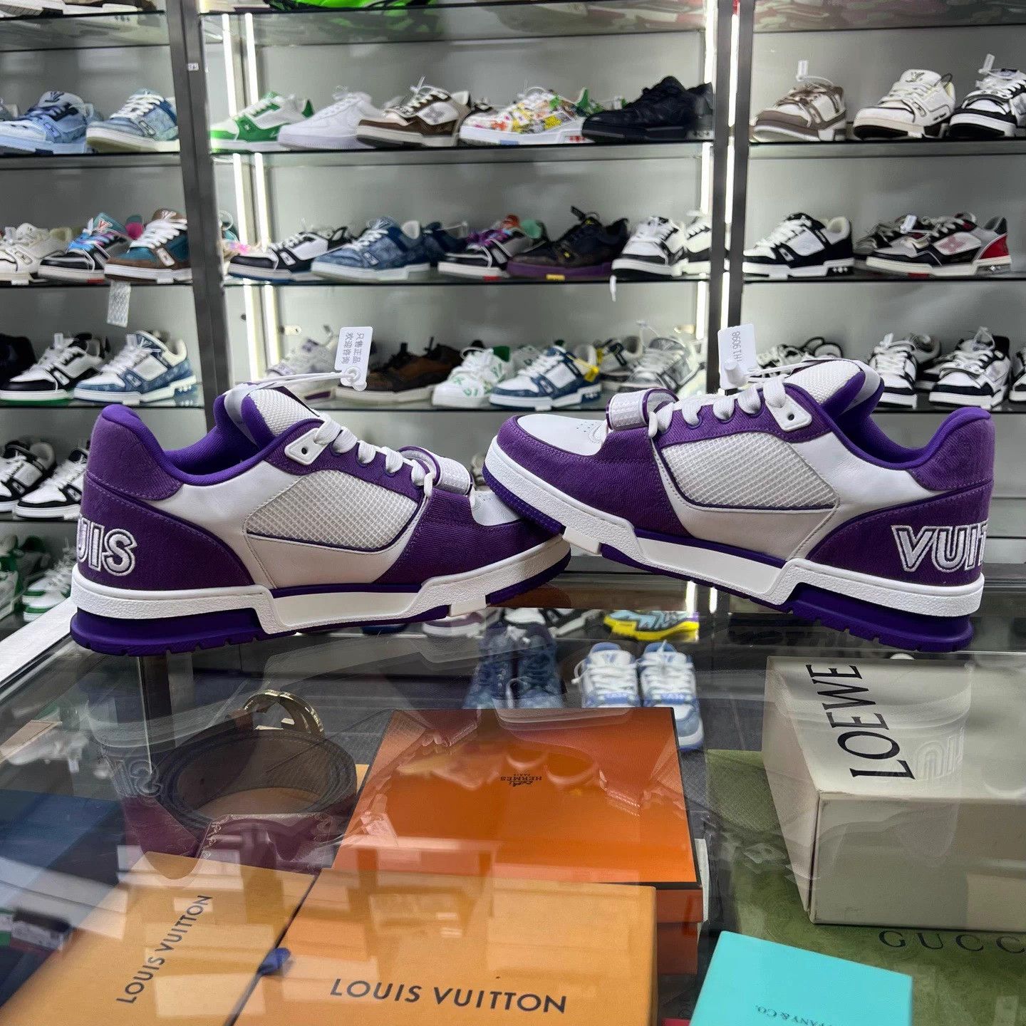 Louis Vuitton LV TRAINER White Purple New in box tried on UK8.5 Size US 8.5 / EU 41-42 - 4 Thumbnail