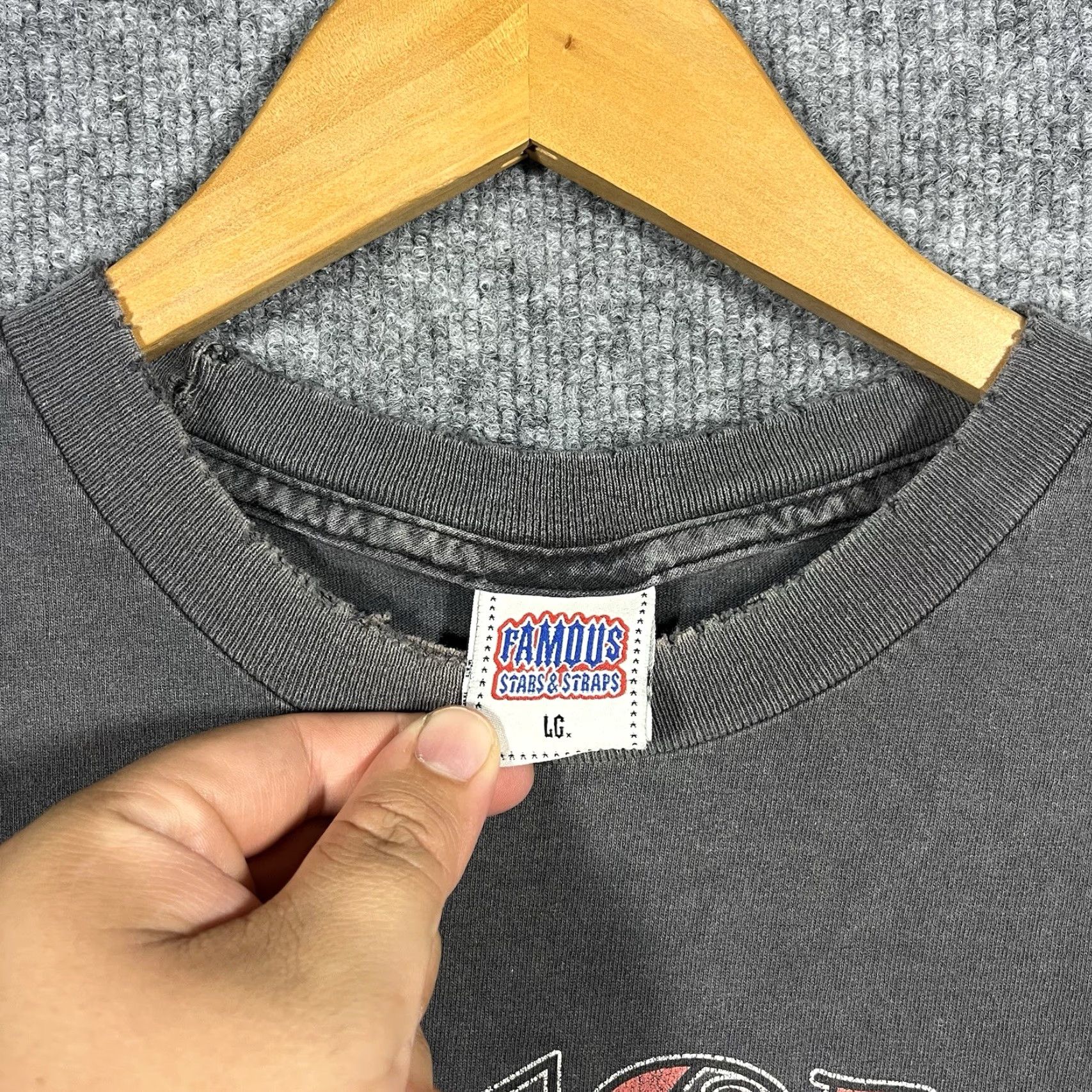 Barker VINTAGE Famous Stars & Straps Skate Shirt L Mens Black 90s Y2K Travis Barker Blink-182 Skateboard Size US L / EU 52-54 / 3 - 4 Thumbnail
