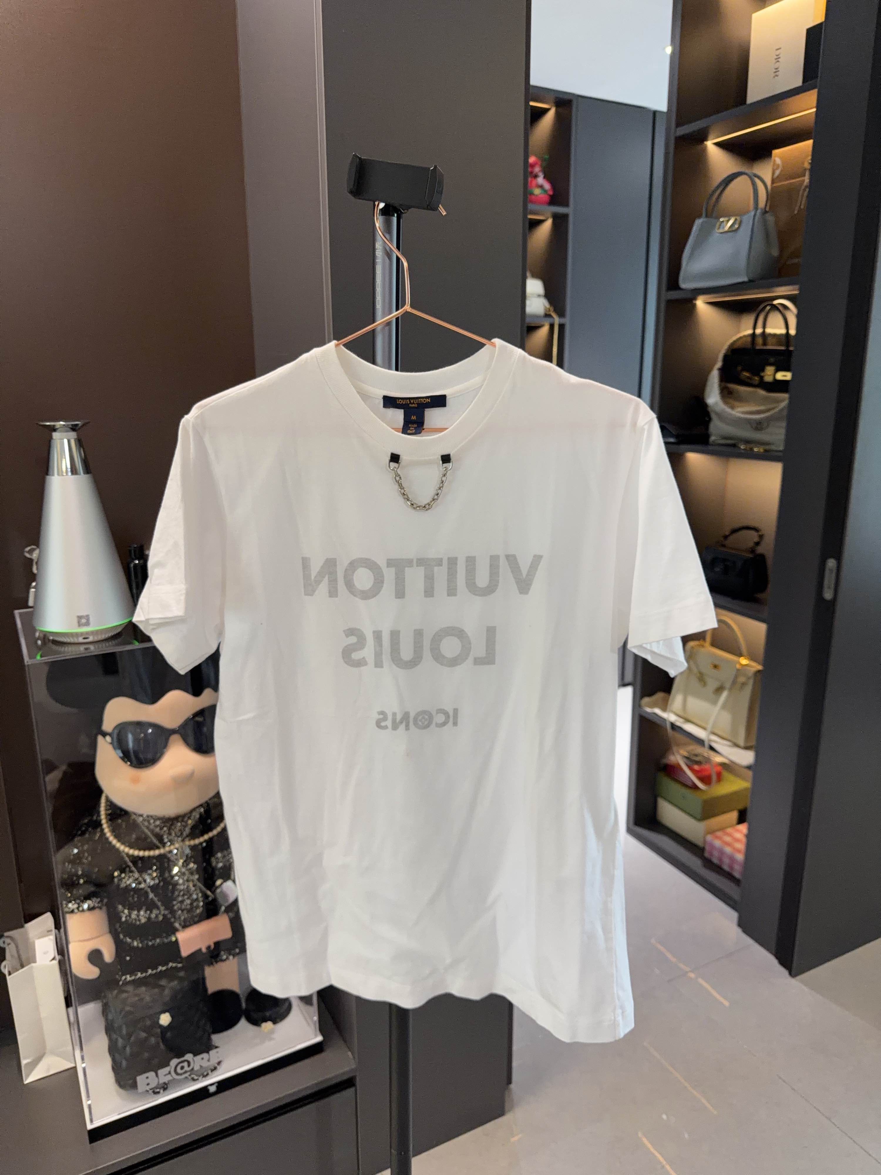 Louis Vuitton Louis Vuitton Chain Detail Logo T-Shirt Size M Size M / US 6-8 / IT 42-44 - 1 Thumbnail
