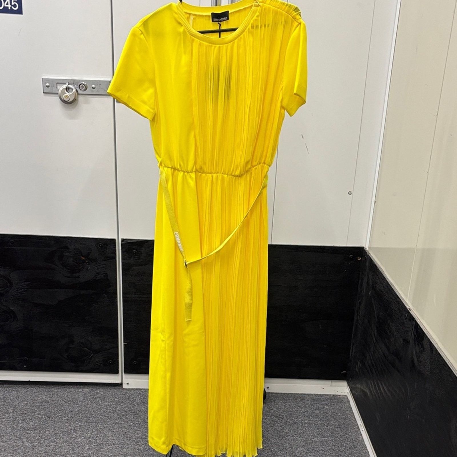 Ermanno Scervino Ermanno Scervino Yellow Short Sleeve Women's Maxi Dress S Size S / US 4 / IT 40 - 8 Thumbnail