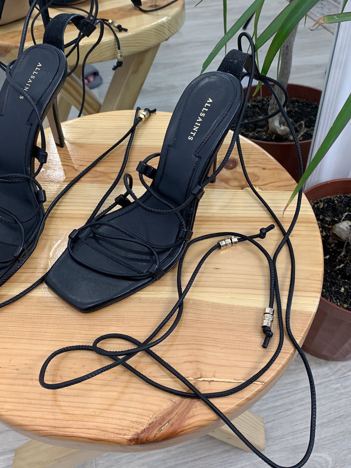 Allsaints Allsaints strappy Heels with ties Gladiator Heels Size:37 Size US 7 / IT 37 - 3 Thumbnail