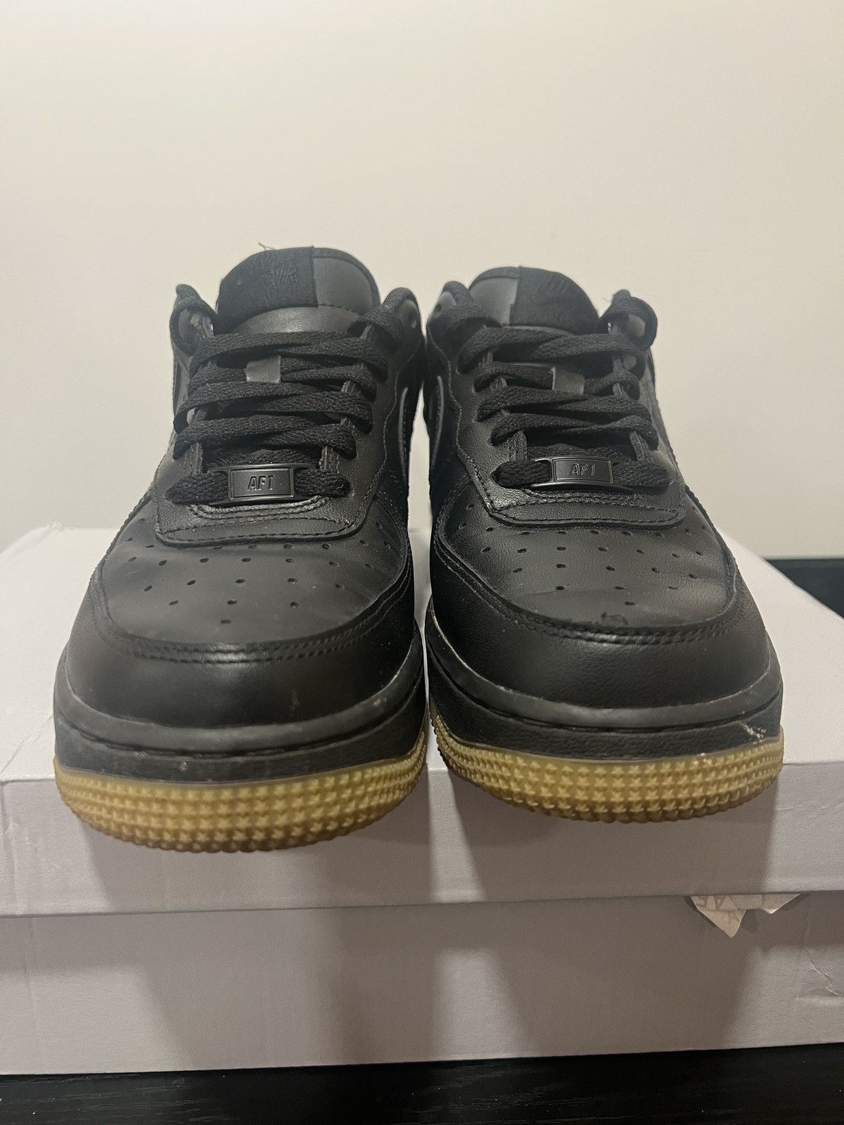 Nike SIZE 6 MEN - Nike Air Force 1 '07 Black Gum Size US 6 / EU 39 - 3 Thumbnail
