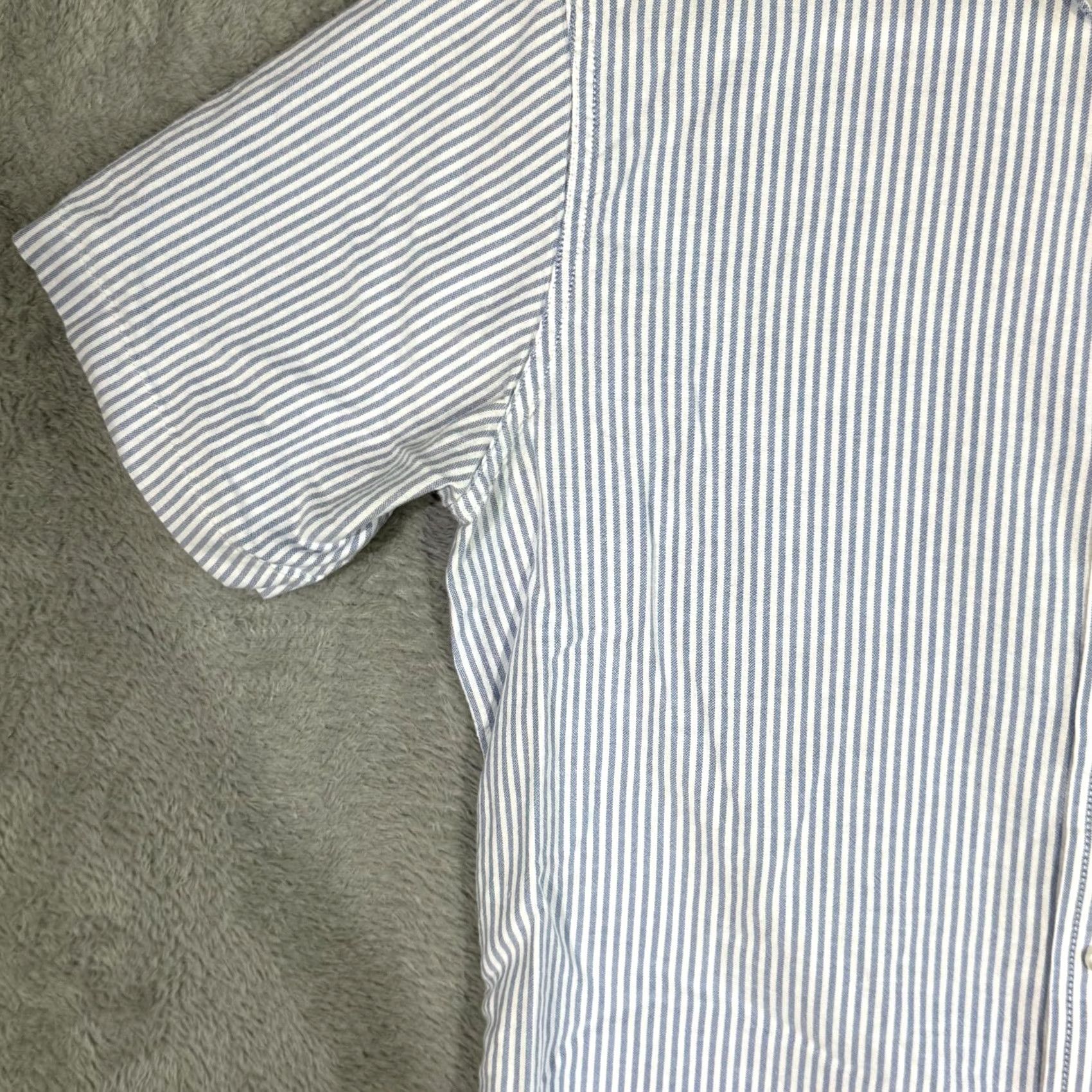 Vintage G.H. Bass & Co Button-Down Shirt Mens Large Blue White Stripe 100% Cotton Short Sleeve Casual Shirt Size US L / EU 52-54 / 3 - 3 Thumbnail