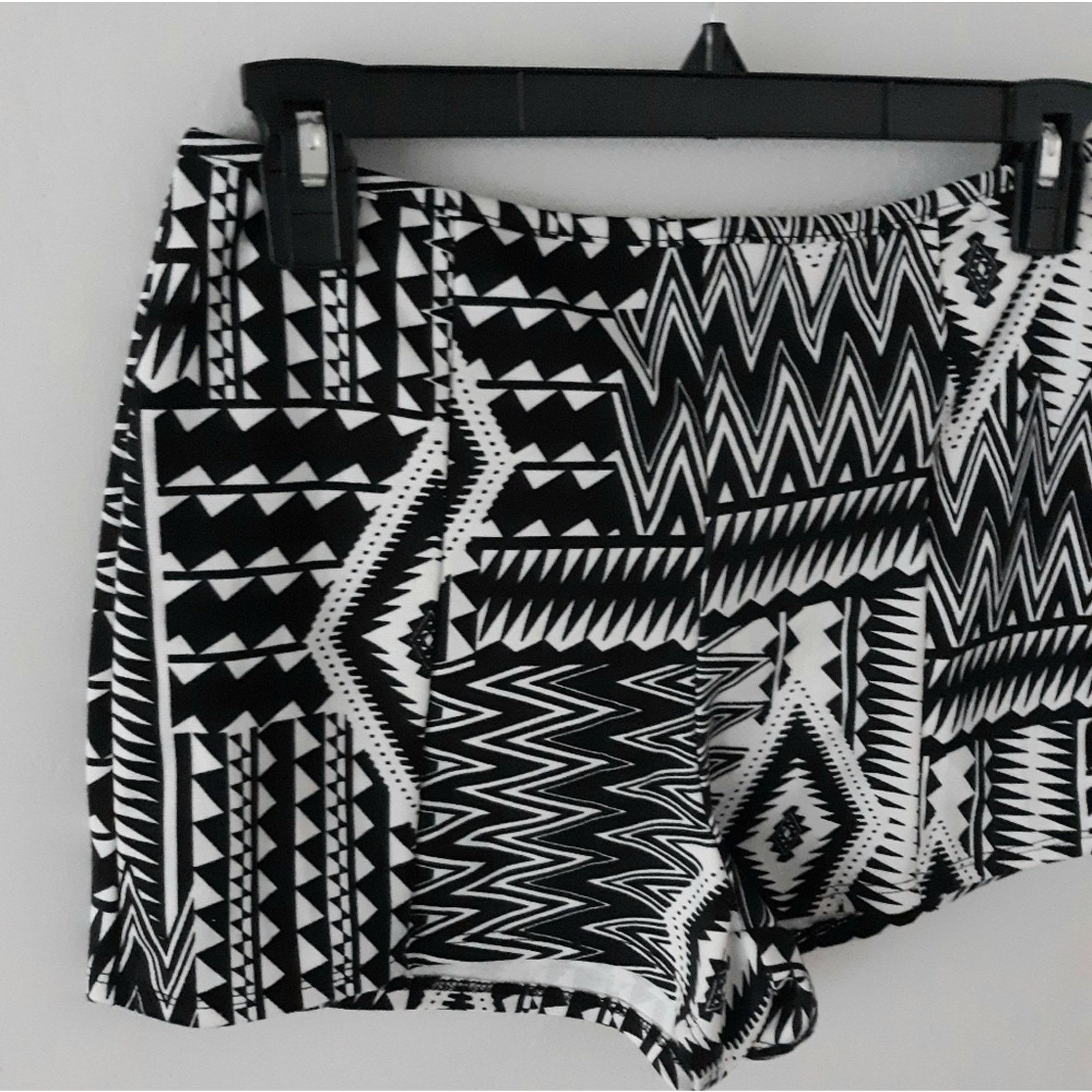 Pacsun Nollie PACSUN Aztec High Rise Shorts Size 30" / US 8 / IT 44 - 4 Thumbnail