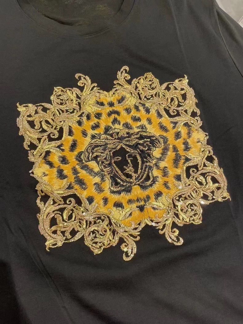 Versace Versace Men's leopard print sequin T-shirt Size US L / EU 52-54 / 3 - 2 Thumbnail
