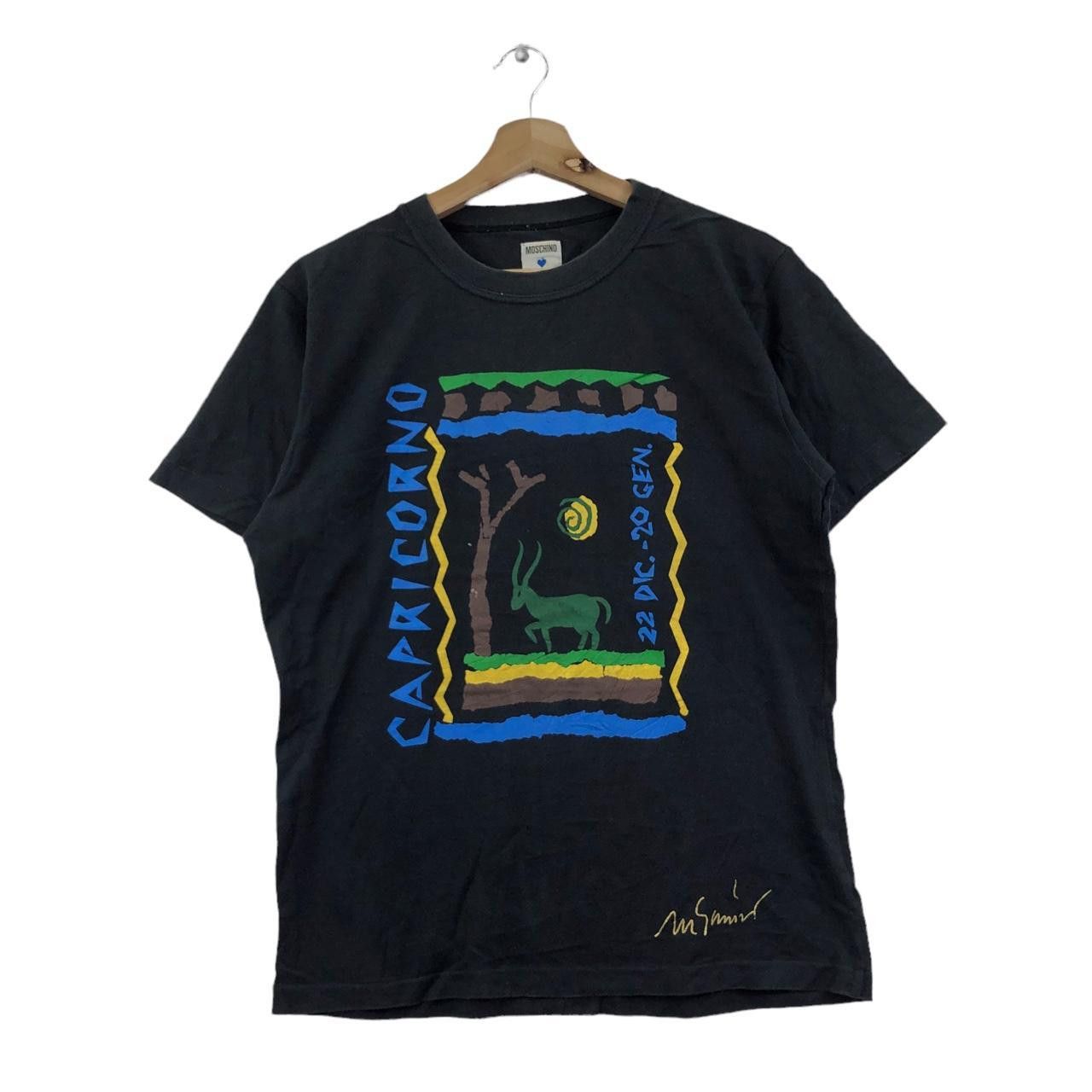 Moschino Vtg MOSCHINO JEANS CAPRICORNO Tee Size M / US 6-8 / IT 42-44 - 1 Thumbnail