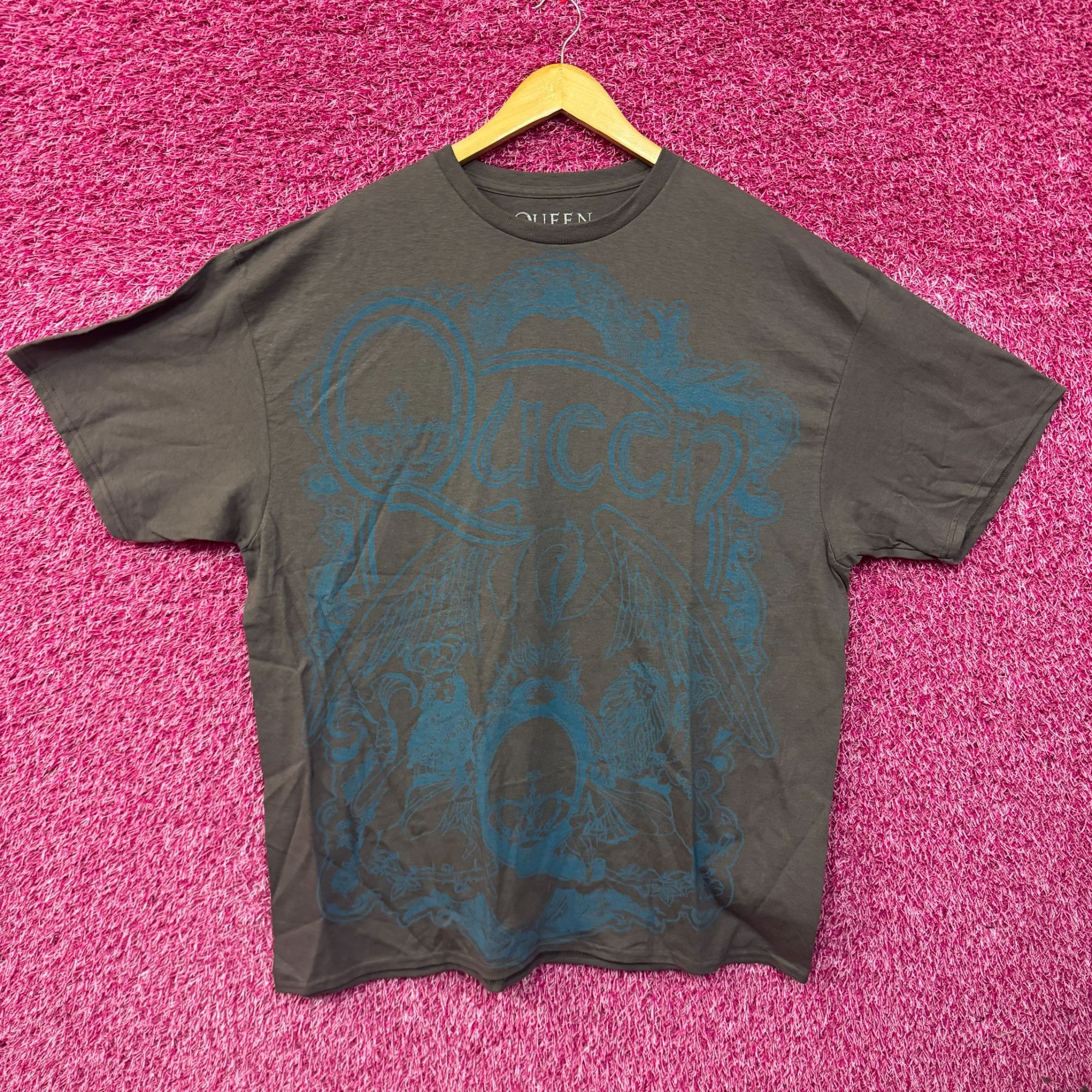 Other Queen A Night at the Opera Album Zodiac Crest Band Tee 3XL Size US XXL / EU 58 / 5 - 1 Thumbnail