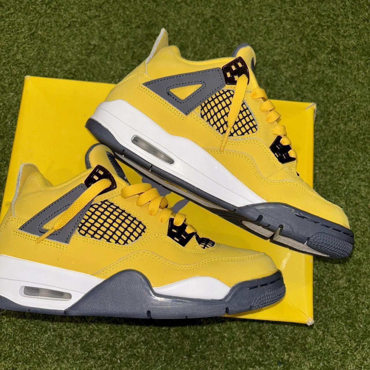 Jordan Brand Jordan 4 Retro “Lightning” Size US 5.5 / EU 38 - 3 Thumbnail