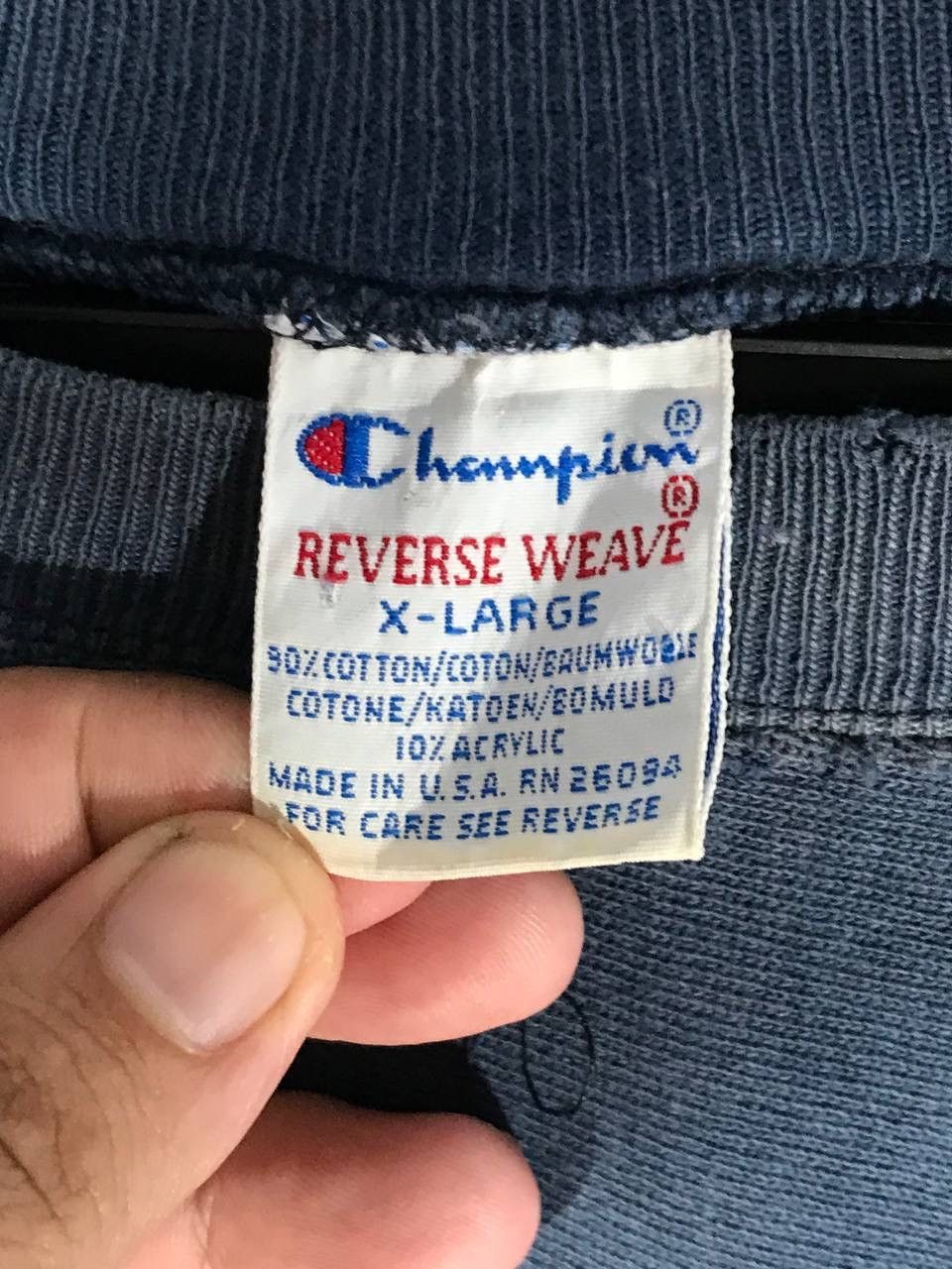 Champion vintage champion reverse weave distressed design Size US XL / EU 56 / 4 - 7 Thumbnail