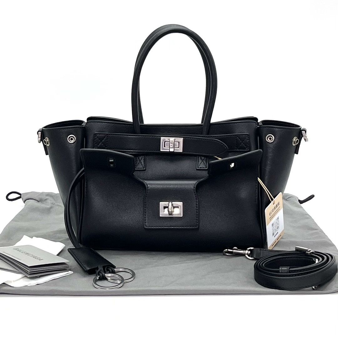 Balenciaga Pre-loved Bag Very good condition Size ONE SIZE - 1 Thumbnail
