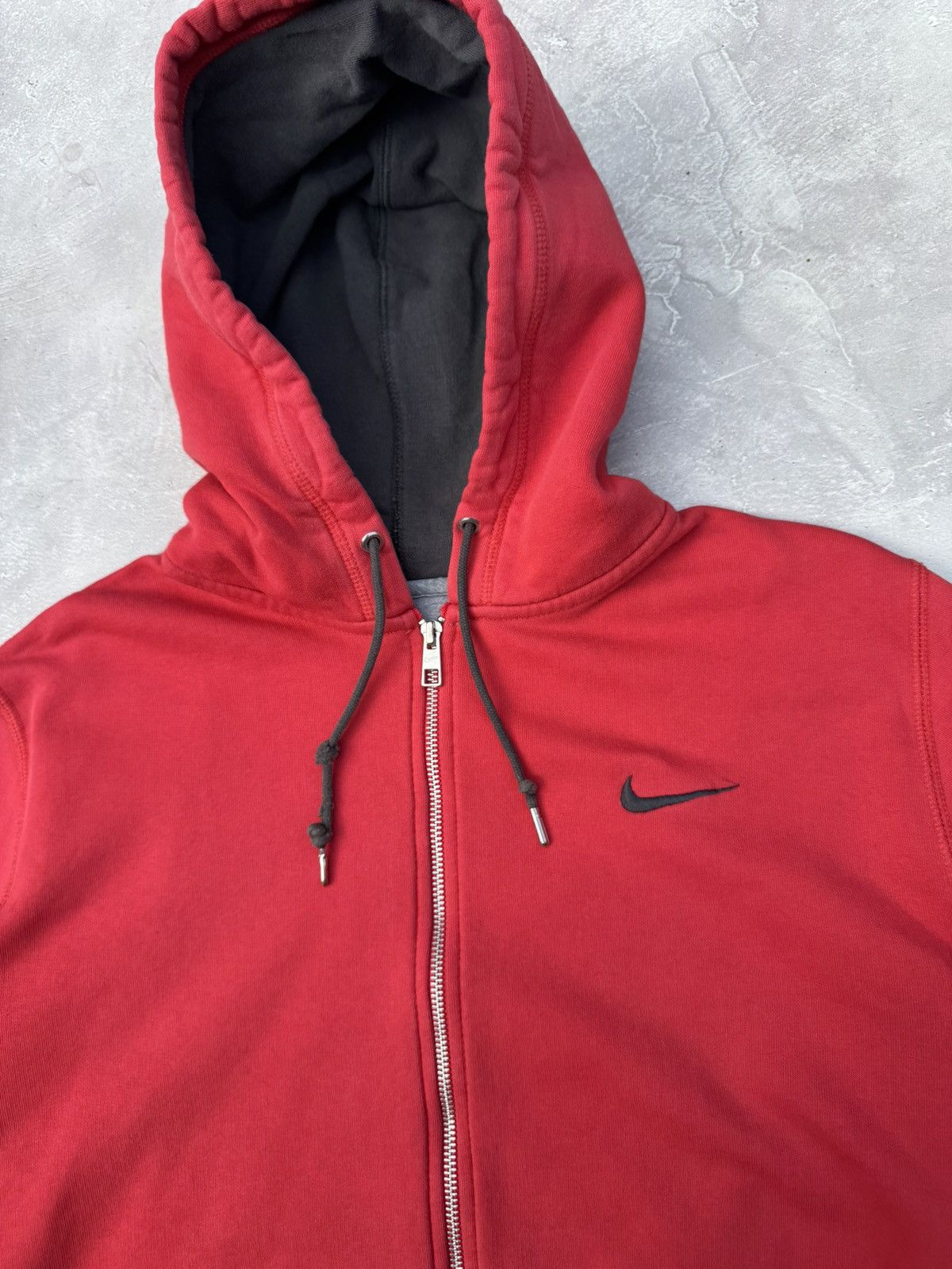 Nike Vintage Nike Swoosh Red Cotton Zip Hoodie Size US L / EU 52-54 / 3 - 6 Thumbnail
