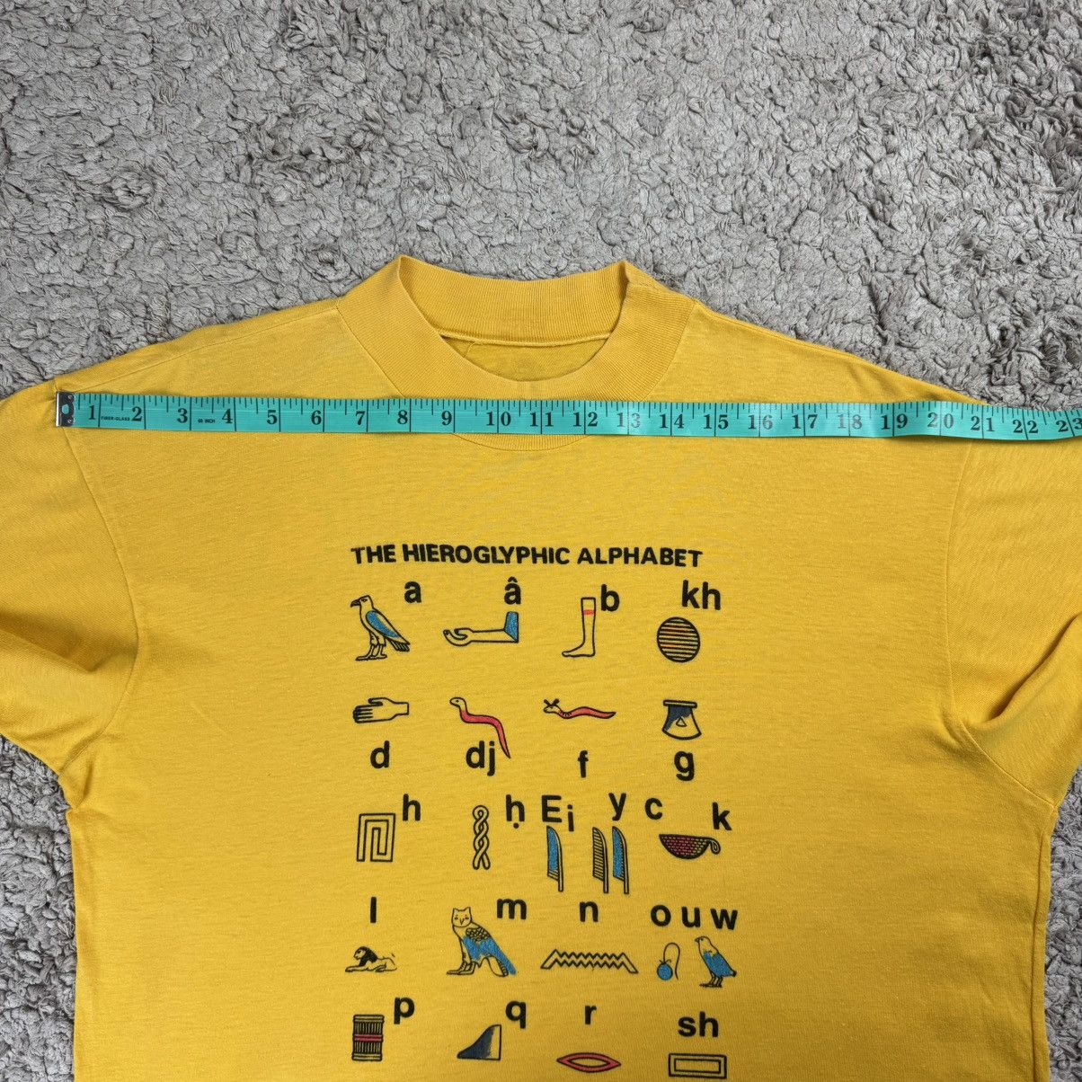 Vintage Vintage Egyptian Hieroglyphic Alphabet Graphic T-shirt Size US L / EU 52-54 / 3 - 14 Thumbnail
