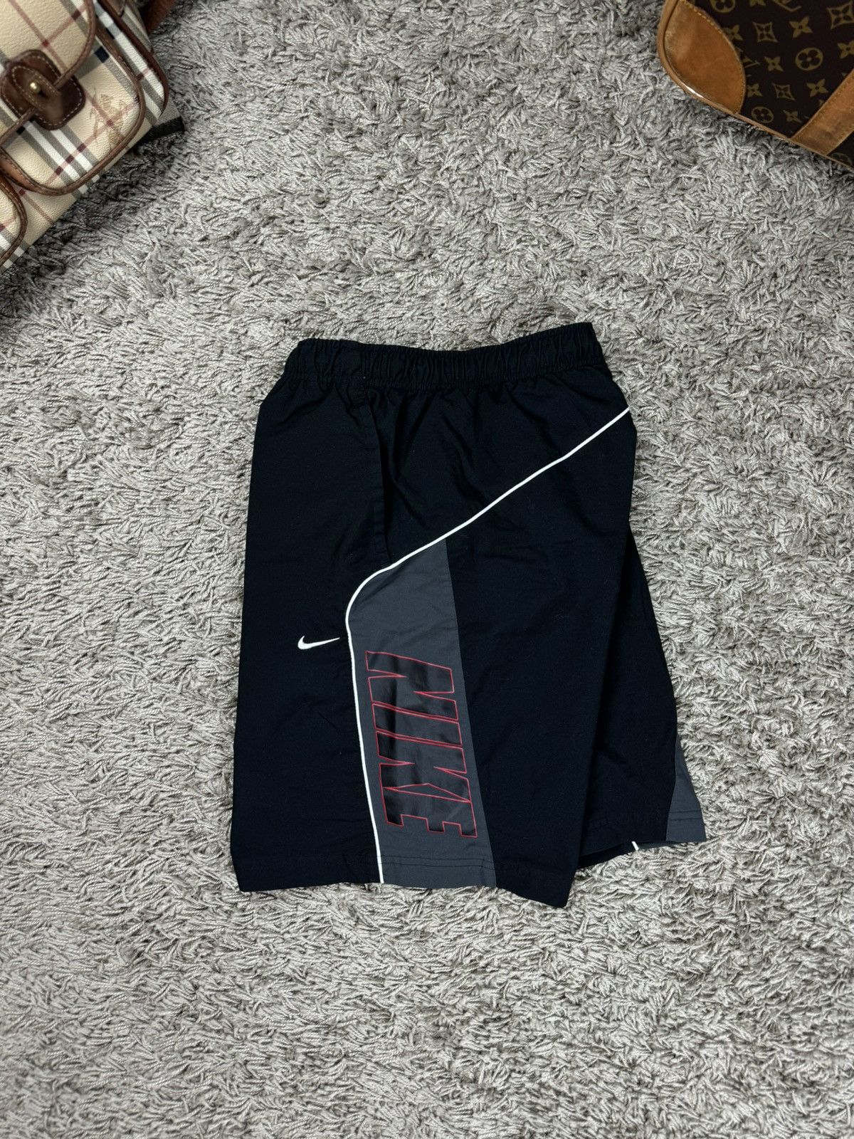 Nike × Vintage Vintage black Nike Swoosh shorts original skate item Size US 34 / EU 50 - 1 Thumbnail