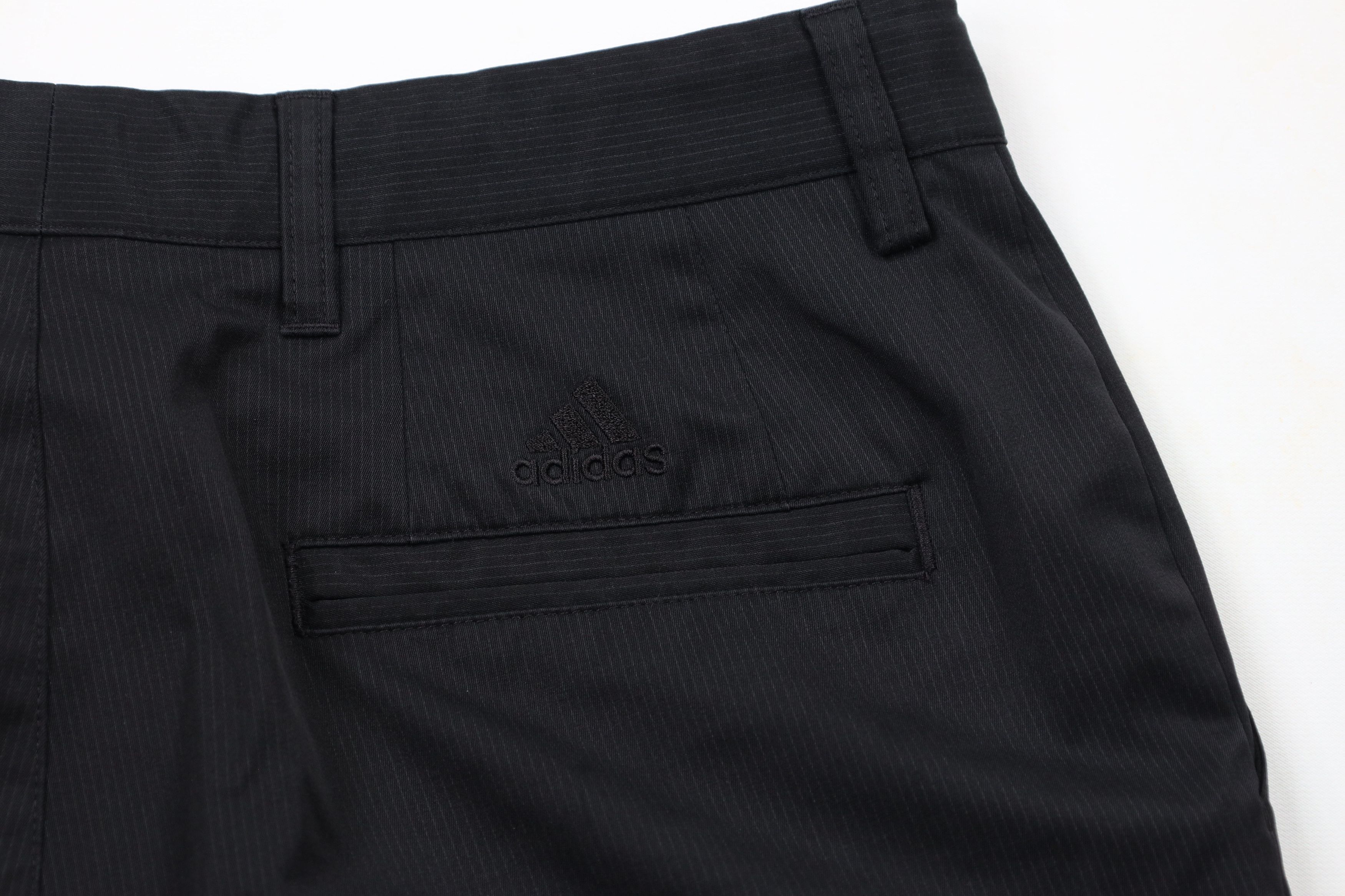 Adidas × Vintage Adidas Golf Spell Out Striped Golfing Chino Shorts Black Size US 30 / EU 46 - 11 Thumbnail