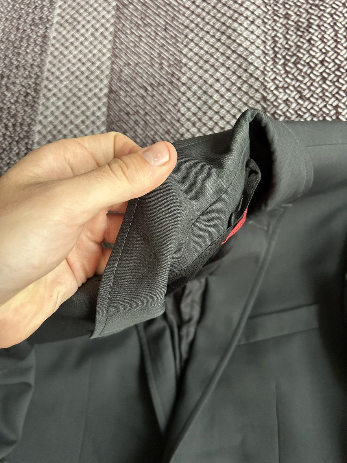 Hugo Boss Hugo Boss Virgin Wool & Polyester Solid Blazer Size 38R Mens Size 38R - 5 Thumbnail