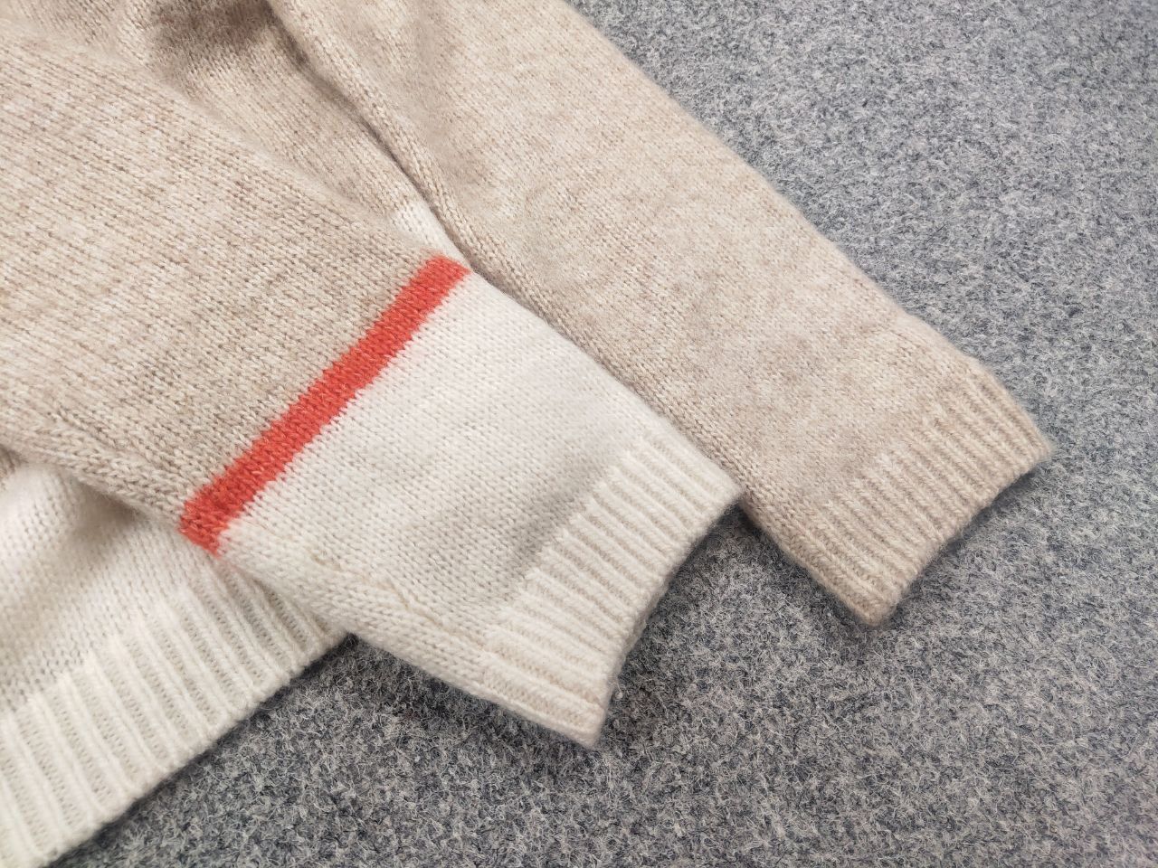 Hugo Boss Hugo Boss Alpaca Wool Blend loose sweater with colorful Size S / US 4 / IT 40 - 13 Thumbnail