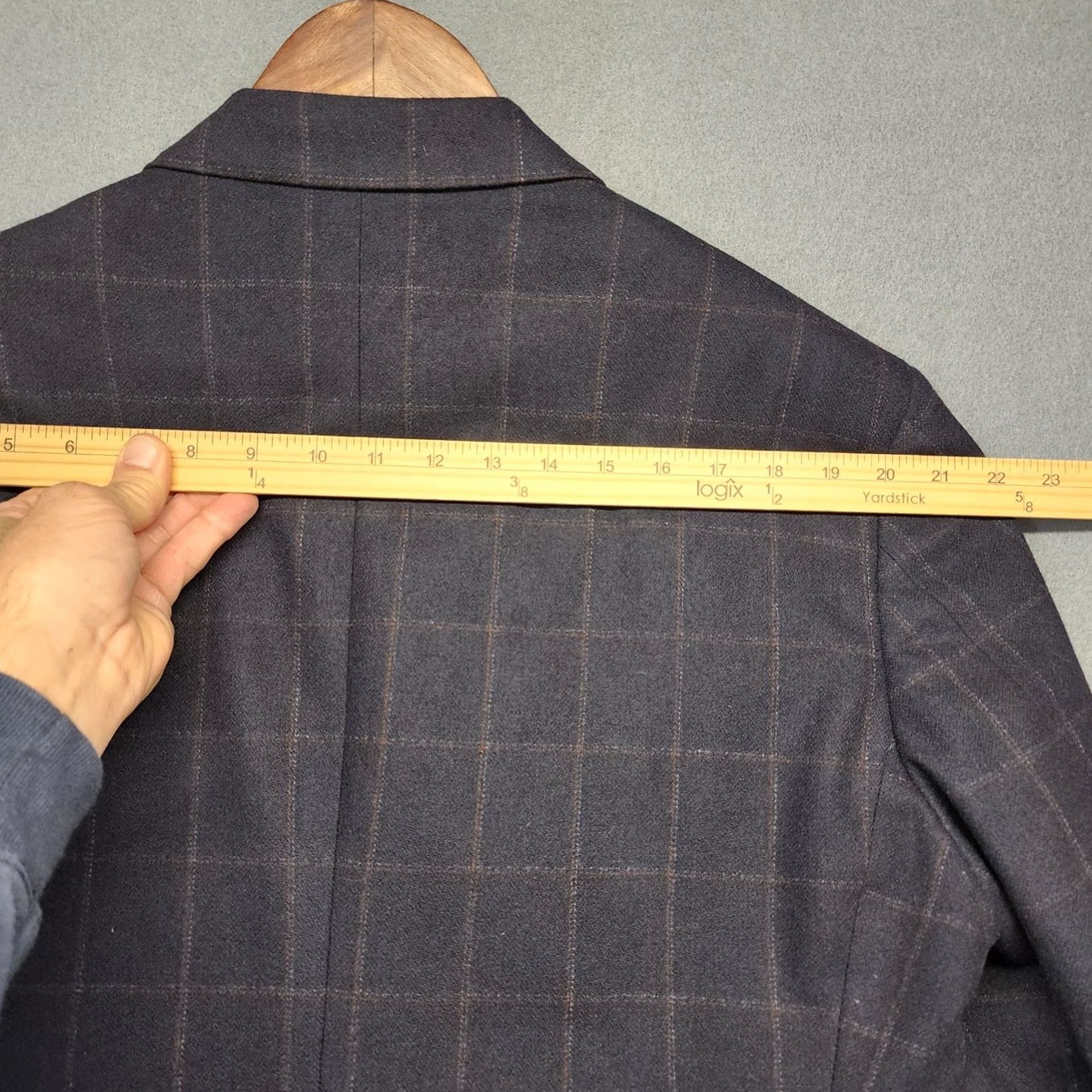 Brooks Brothers Brooks Brothers Madison Sport Coat Jacket Men 42R Blue Windowpane Plaid Altered Jacket Mens 2 Piece Sport Coat Blue Windowpane Plaid 42R Mens Size US XS / EU 42 / 0 - 6 Thumbnail