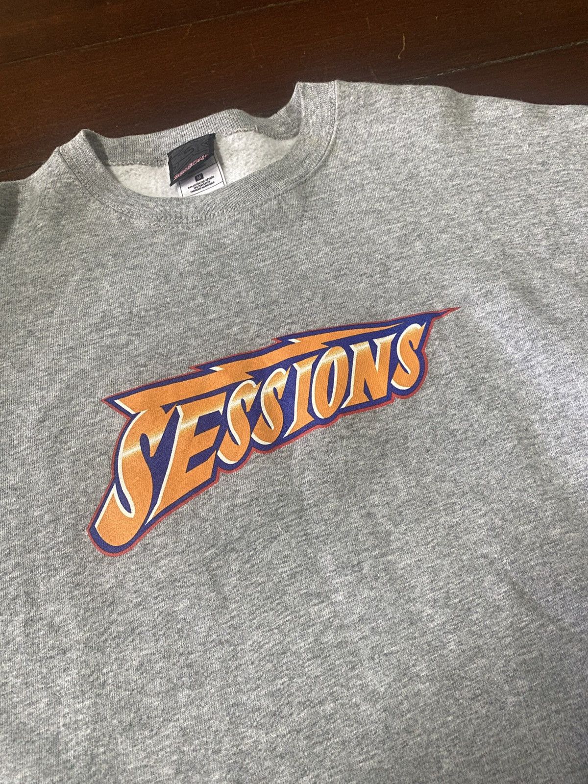 Hook-Ups vintage Y2K seesions skates sweat big logo thunder design Size US M / EU 48-50 / 2 - 6 Thumbnail