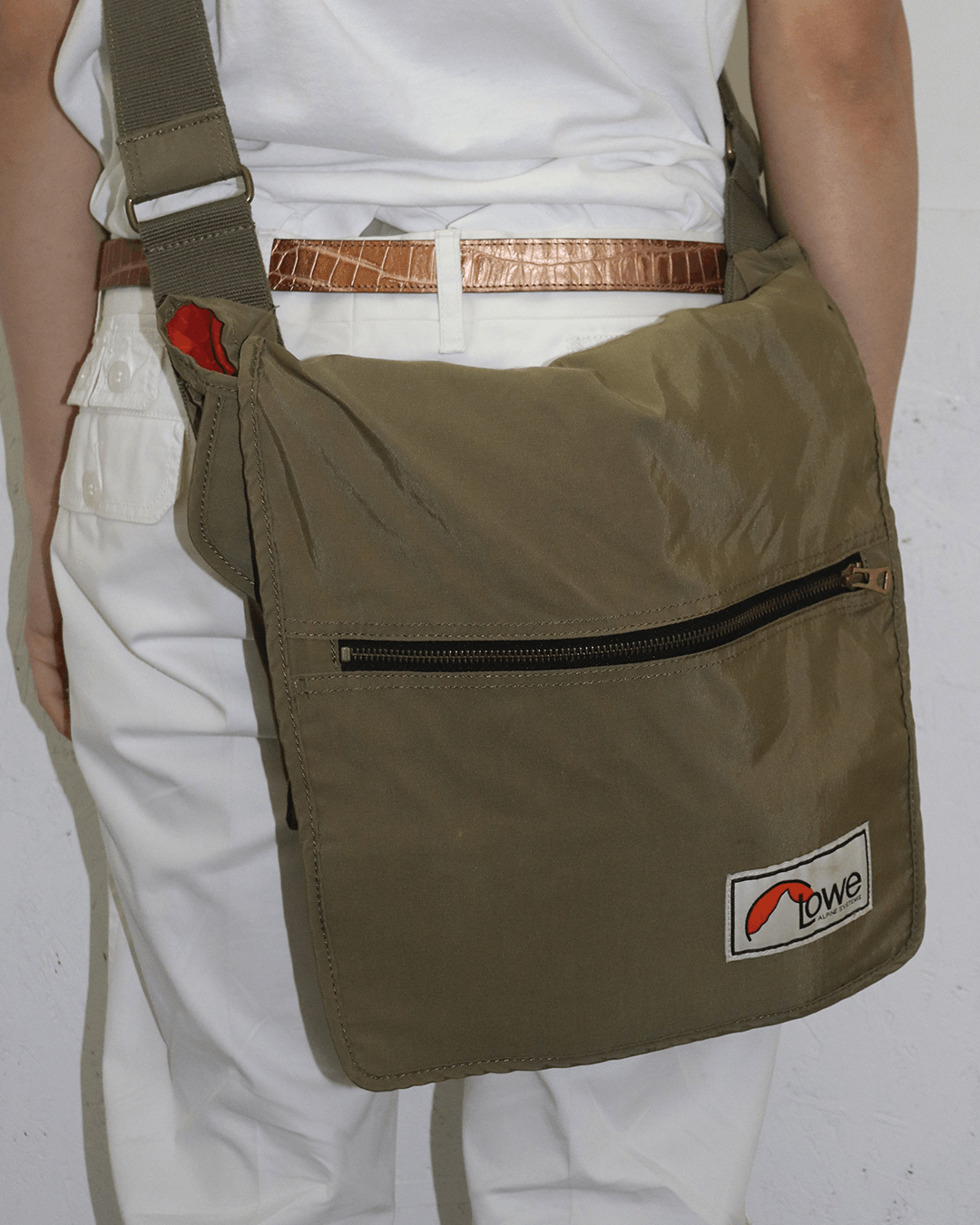 Vintage Lowe Alpine Military Messenger Bag Size ONE SIZE - 2 Thumbnail