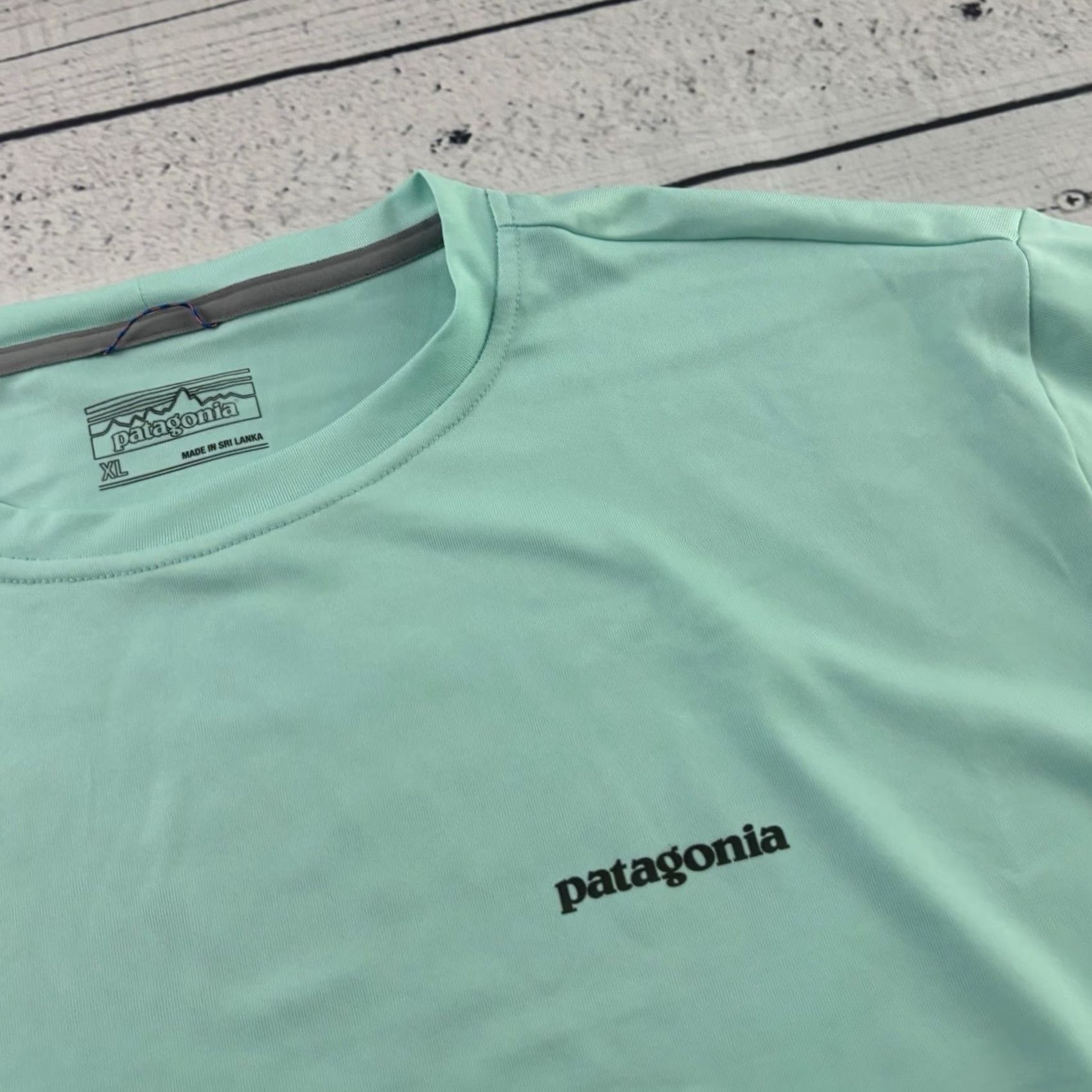 Patagonia Patagonia Graphic Long Sleeve Tech Tee Fish Lure Shirt Men's XL Mint Green Size US XL / EU 56 / 4 - 3 Thumbnail