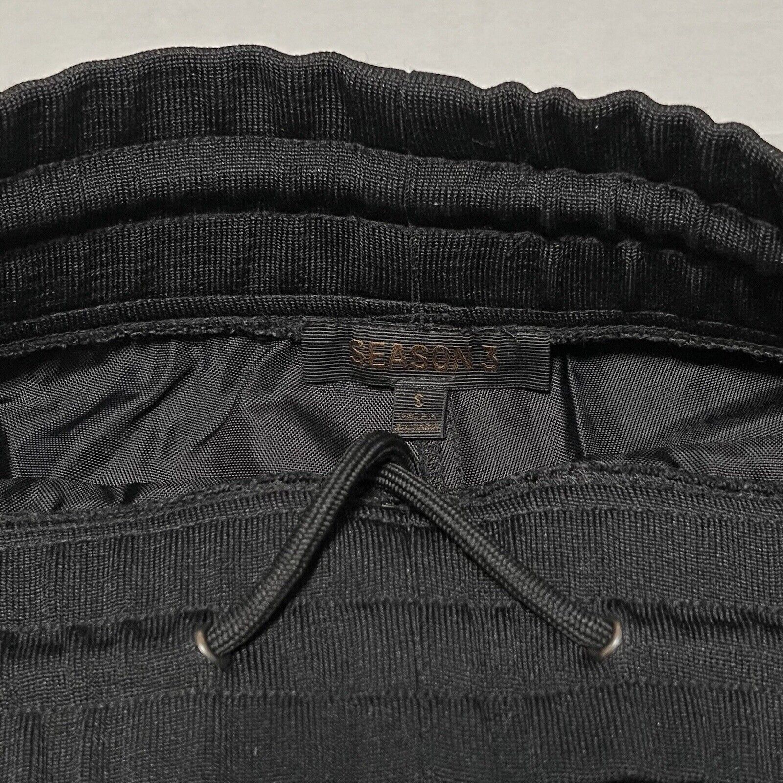 Yeezy Yeezy Season 3 Tyvek Jogger True Onyx Mens Small Black Pants Size US 28 / EU 44 - 2 Thumbnail