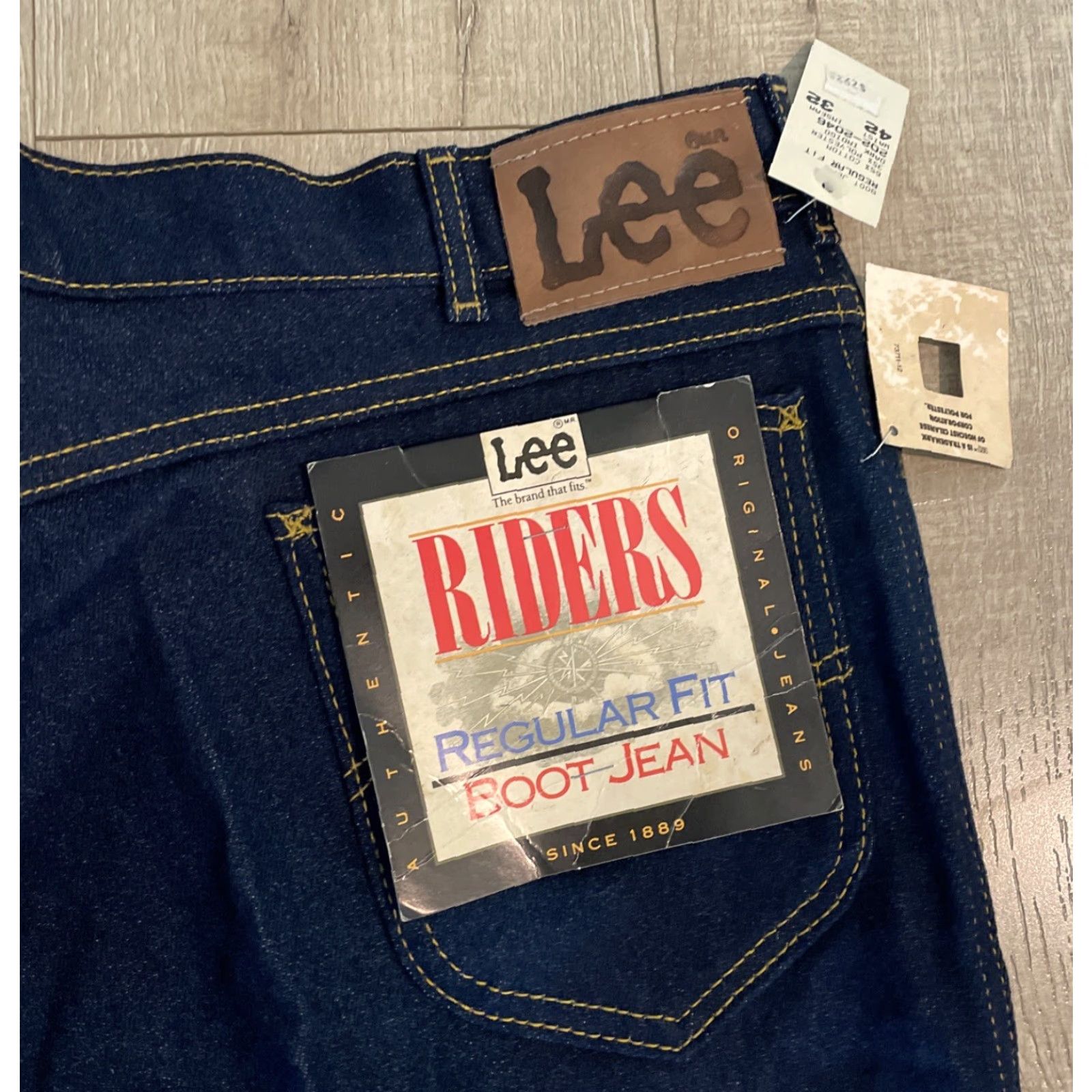 Lee VINTAGE Lee Riders Denim Jeans Men 42x32 Bootcut Regular Dark blue USA 5-Pocket Jeans Mens Size US 42 / EU 58 - 5 Thumbnail