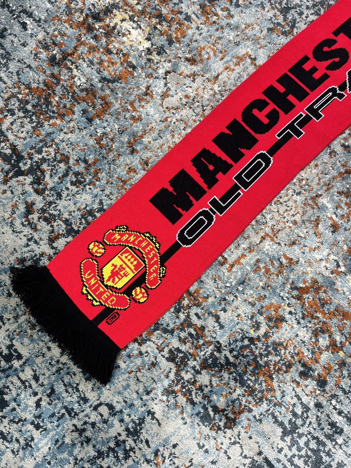 Vintage Vintage y2k Manchester United old trafford official scarf Size ONE SIZE - 5 Thumbnail